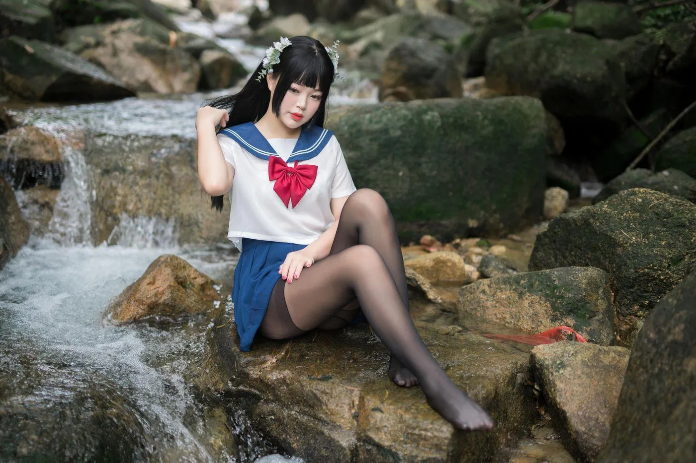 白烨 – NO.05 湿身JK-图片 [98P]插图1