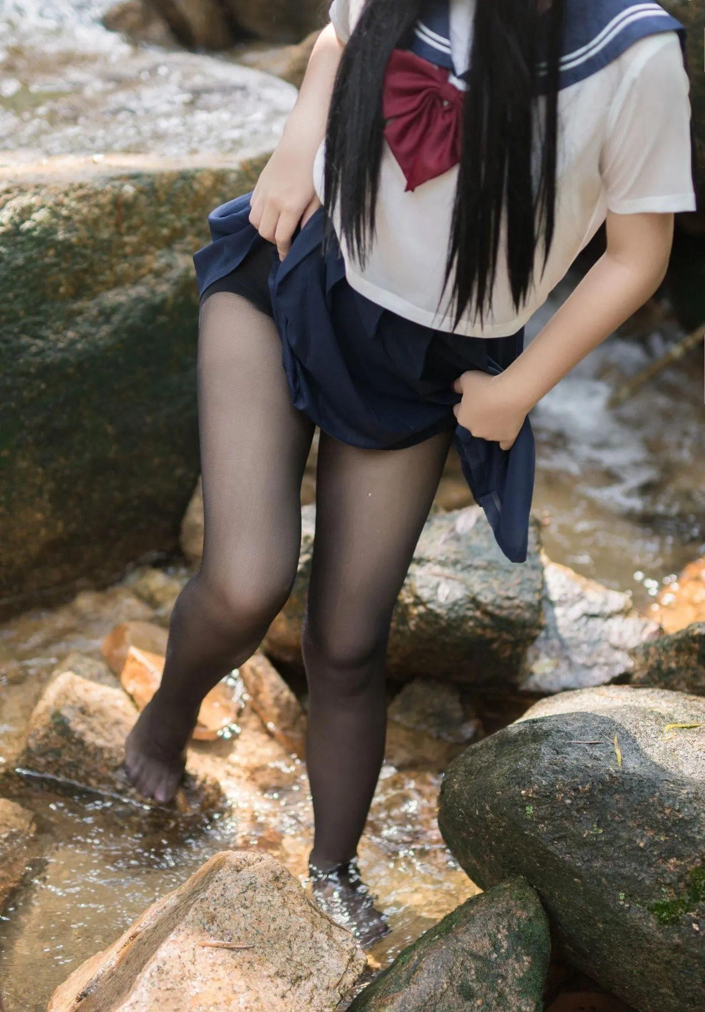 白烨 – NO.05 湿身JK-图片 [98P]插图