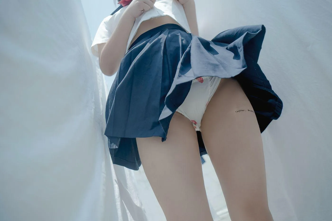 白烨 – NO.34 天台 [48P]插图3