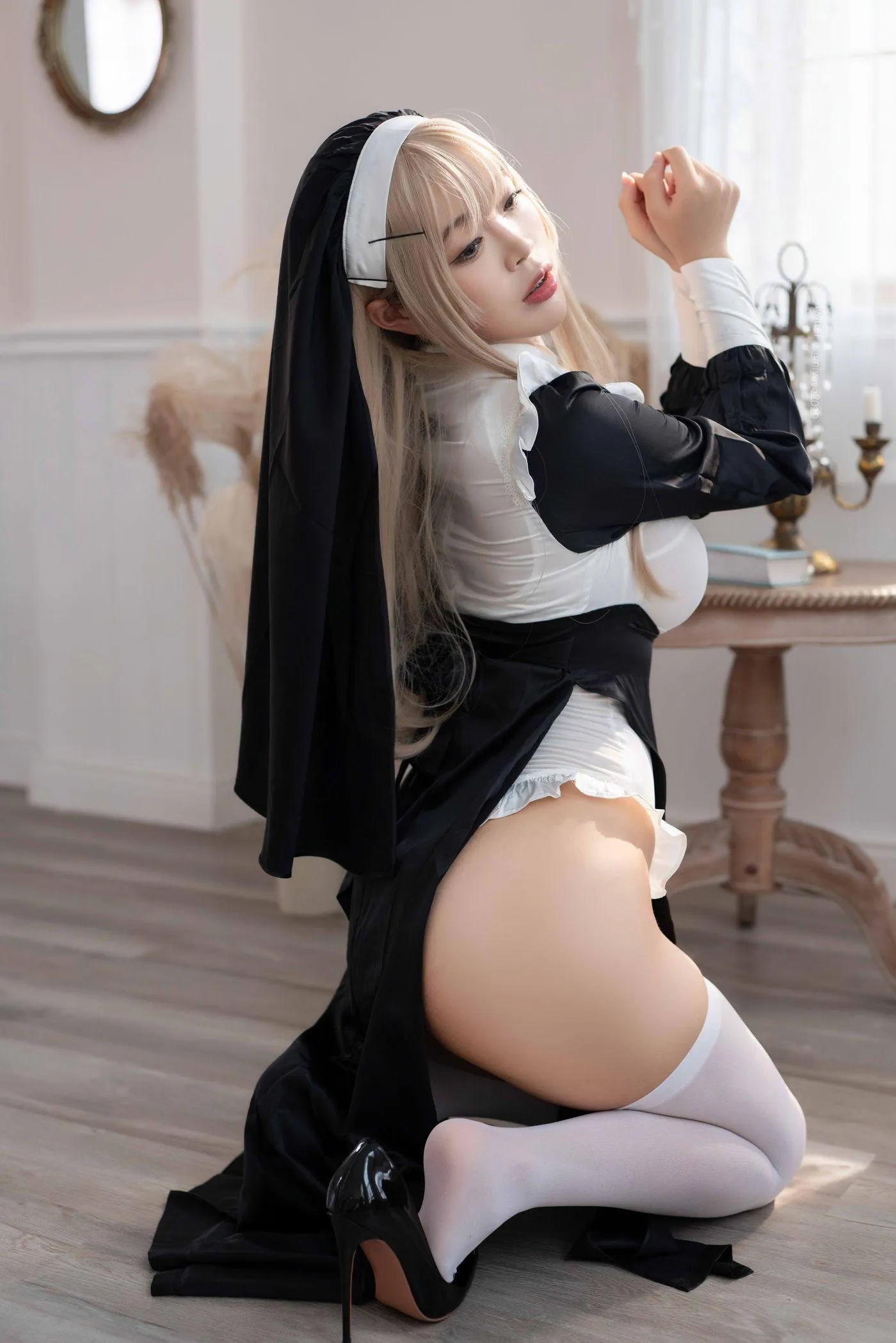 白烨 – NO.43 被xx的修女 [77P]插图