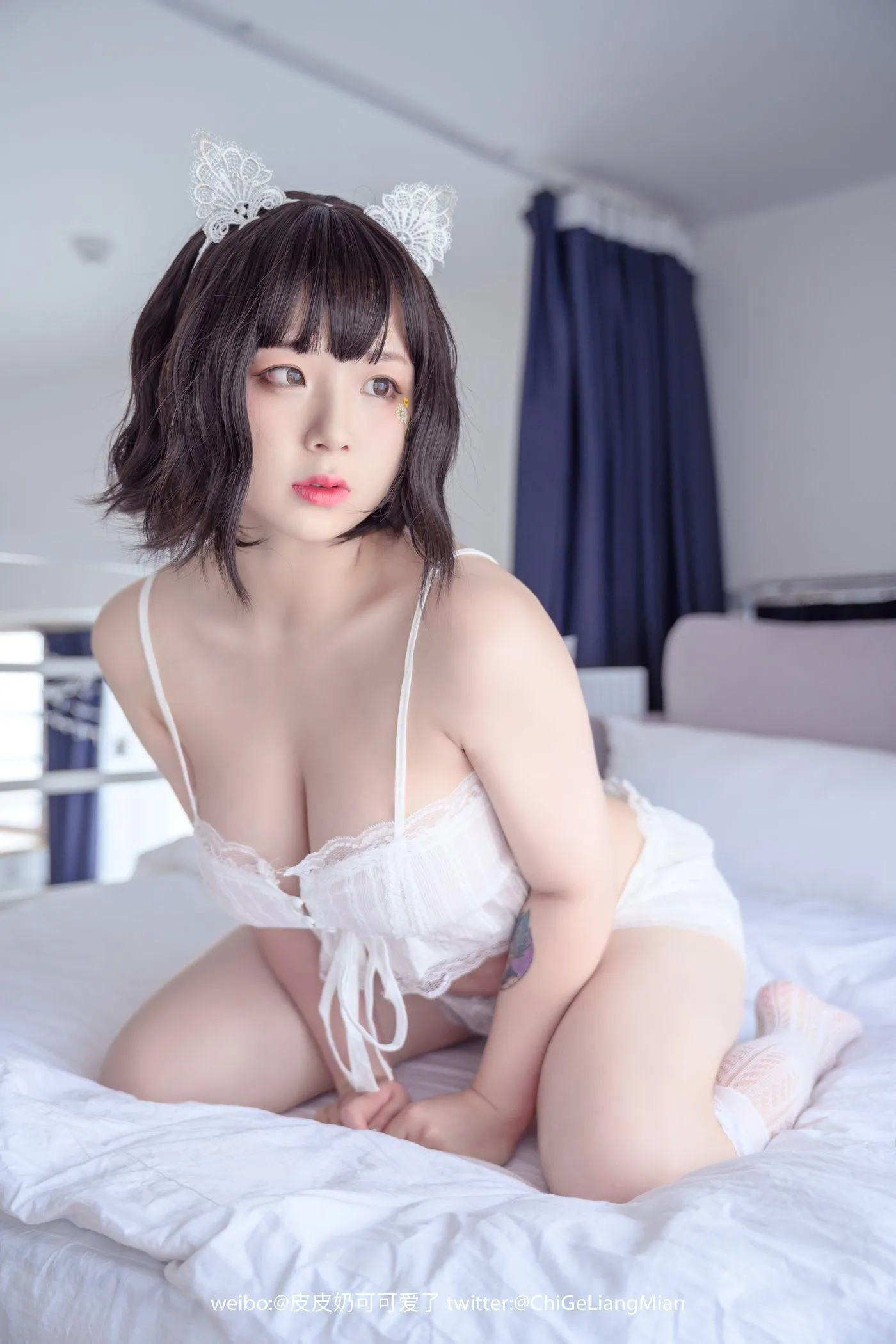 皮皮奶可可爱了啦 – NO.10 白睡衣 [50P]插图3