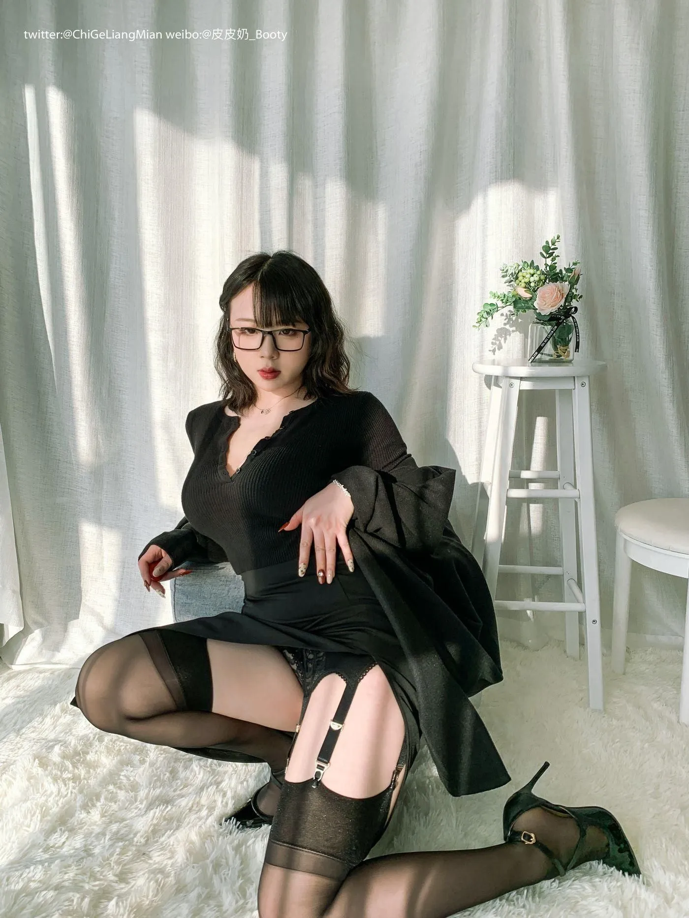 皮皮奶可可爱了啦 – NO.26 黑色高岭OL [120P]插图1