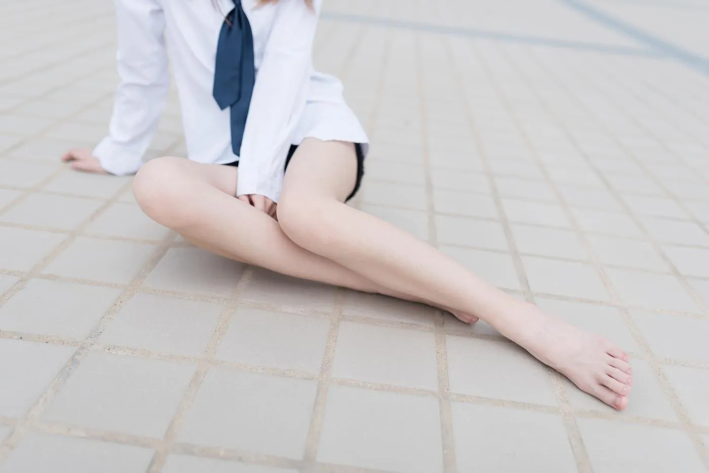 祖木子 – 裸脚白衬衫 · 足控福利 [46P]插图7