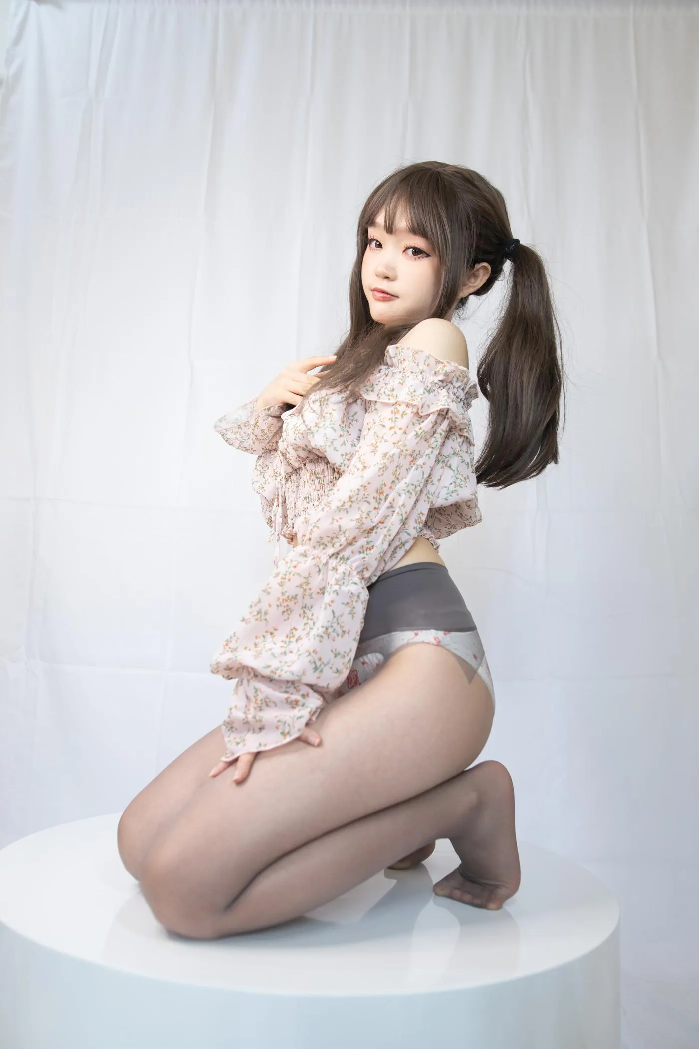 神沢永莉 – NO.03 缠玛瑙灰 象牙白 [45P]插图2
