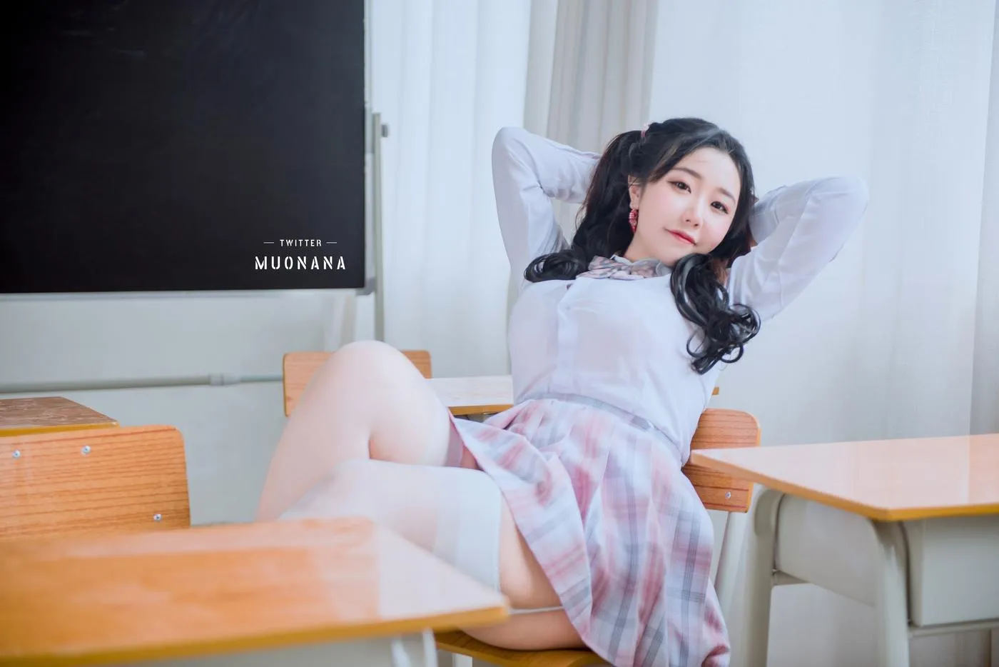 穆零Mu0 – VOL.18 老师 X生-vol18 [101P]插图