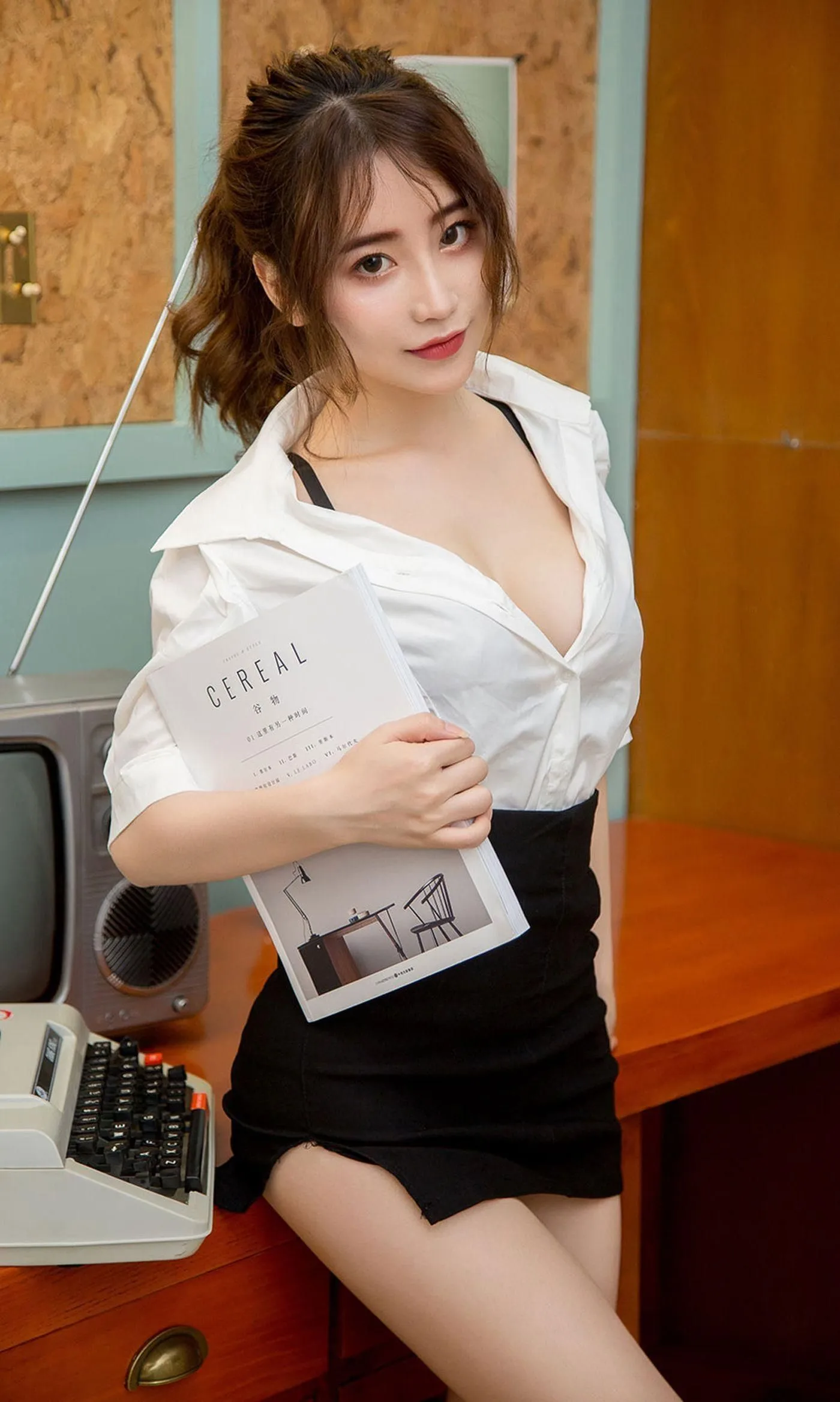 [Ugirls尤果网] 爱尤物专辑 VOL.1579 谈樱说爱 绯月樱Cherry [35P]插图1