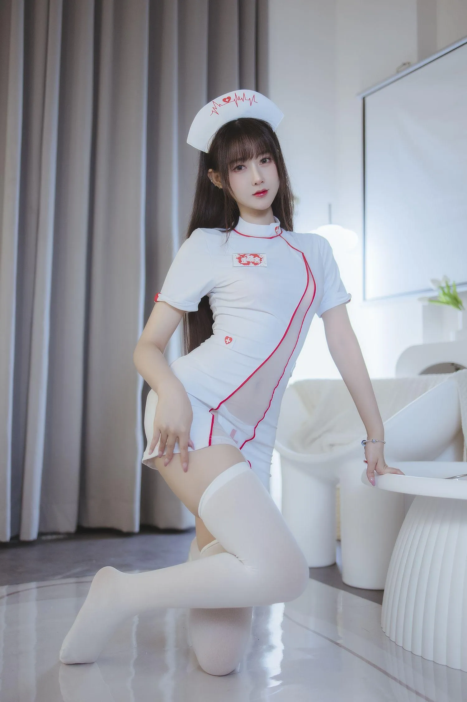 羽生三未 – NO.08 护士 [32P]插图2