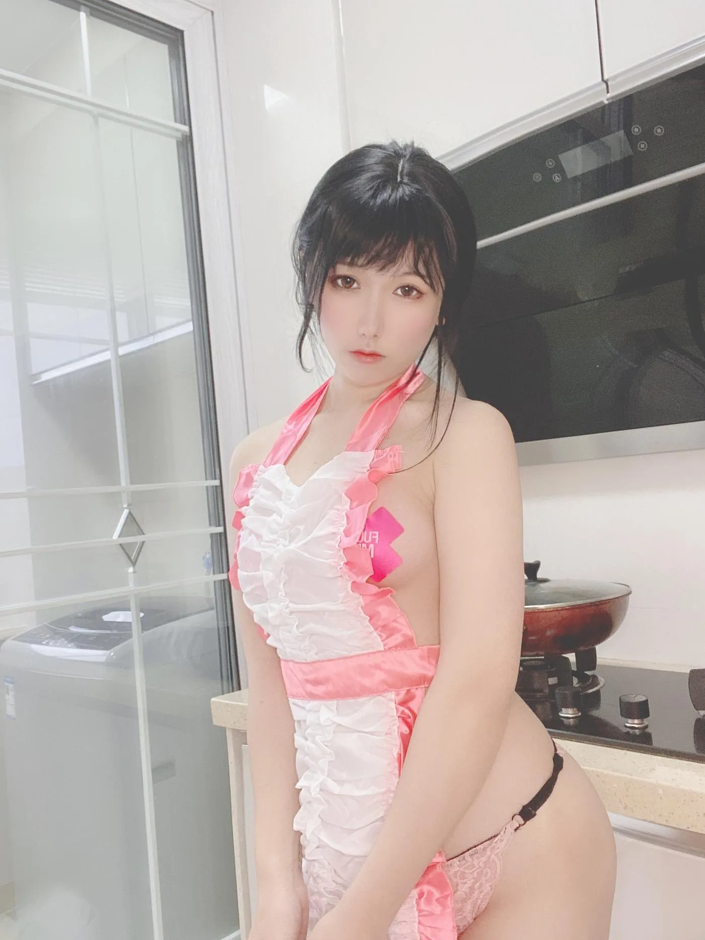 芋圆侑子 – NO.01 人妻围裙-人妻 纯图 [114P]插图1