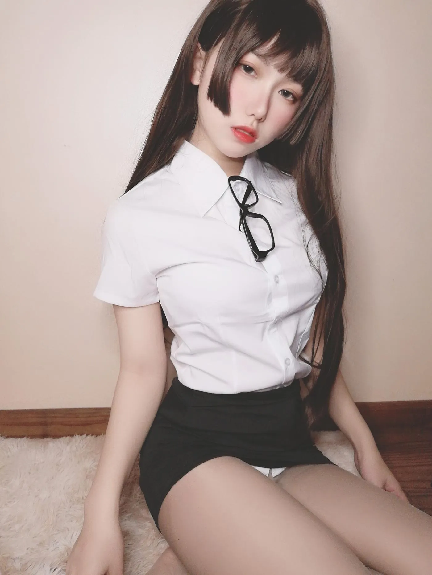 芋圆侑子 – NO.09 醉酒小秘书 [52P]插图9