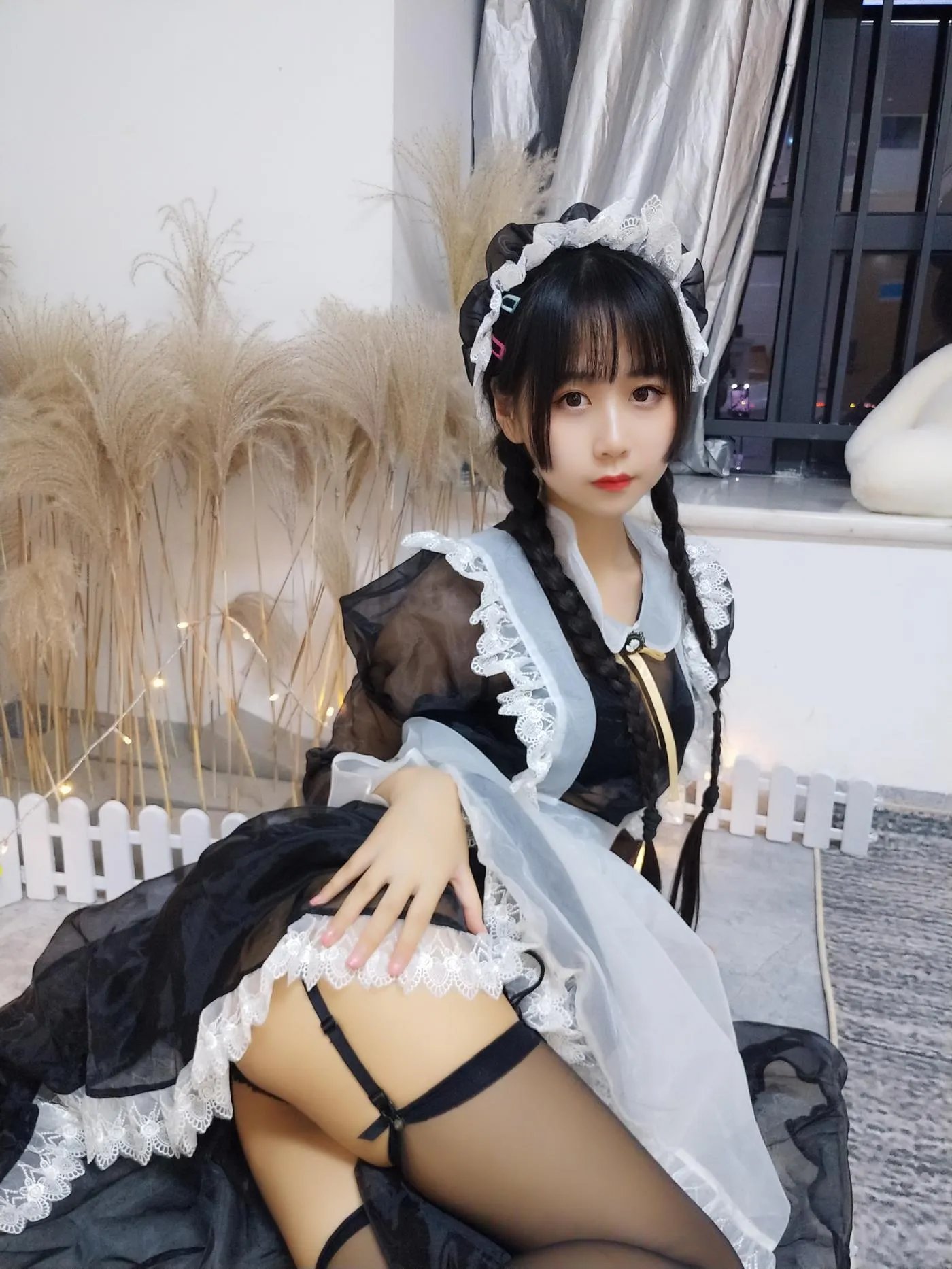 萌芽儿o0 – NO.04 透明女仆自拍 [26P]插图1