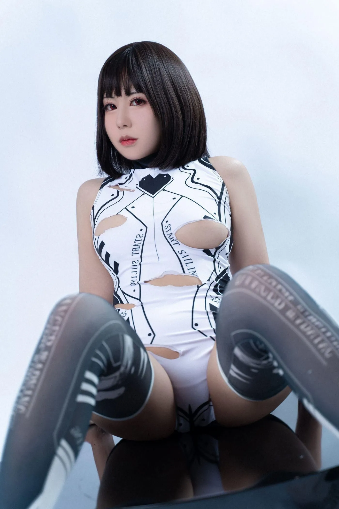 虎森森 – NO.08 战损死库水 [30P]插图1