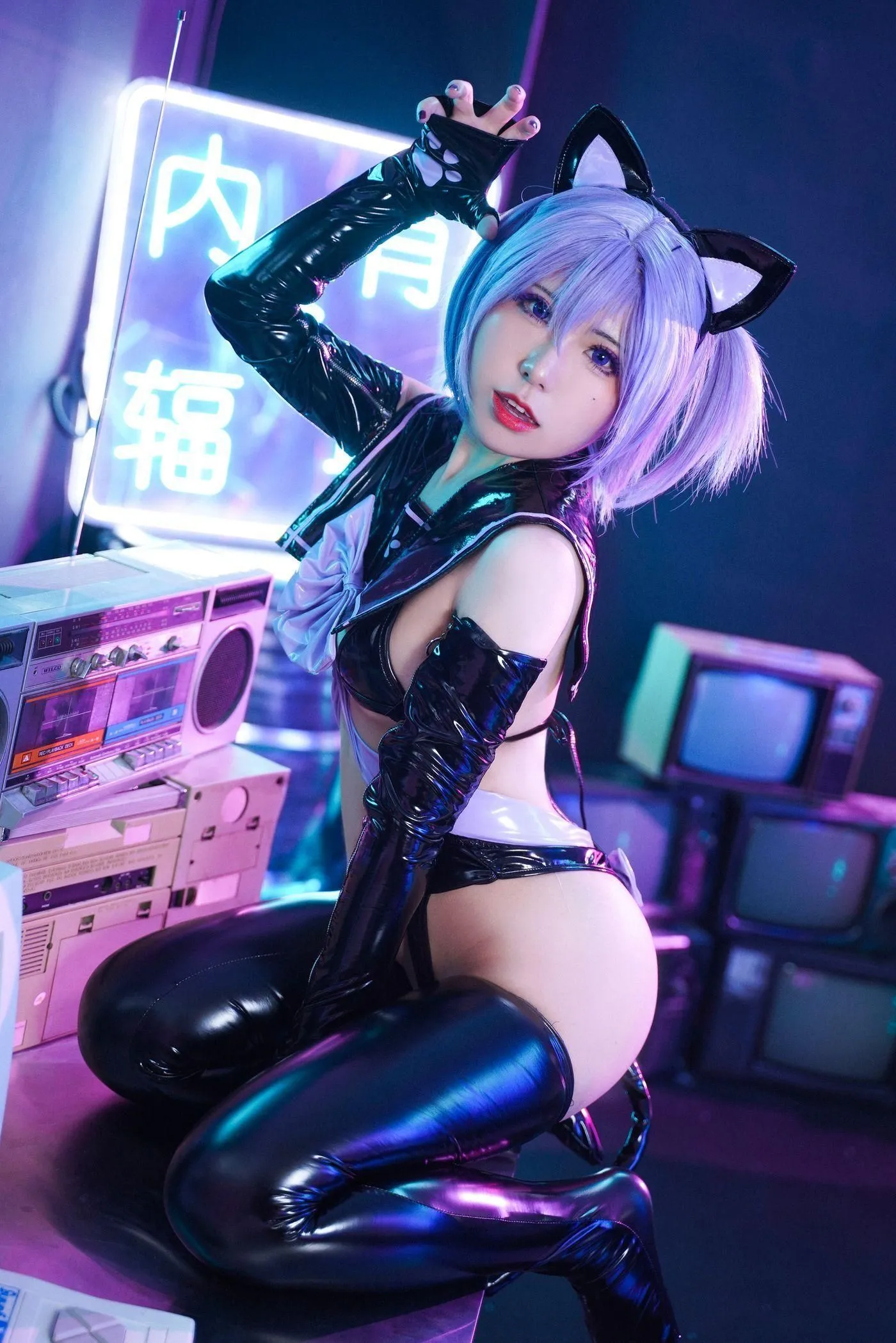 虎森森 – NO.10 赛博猫娘胶袜版 [65P]插图2