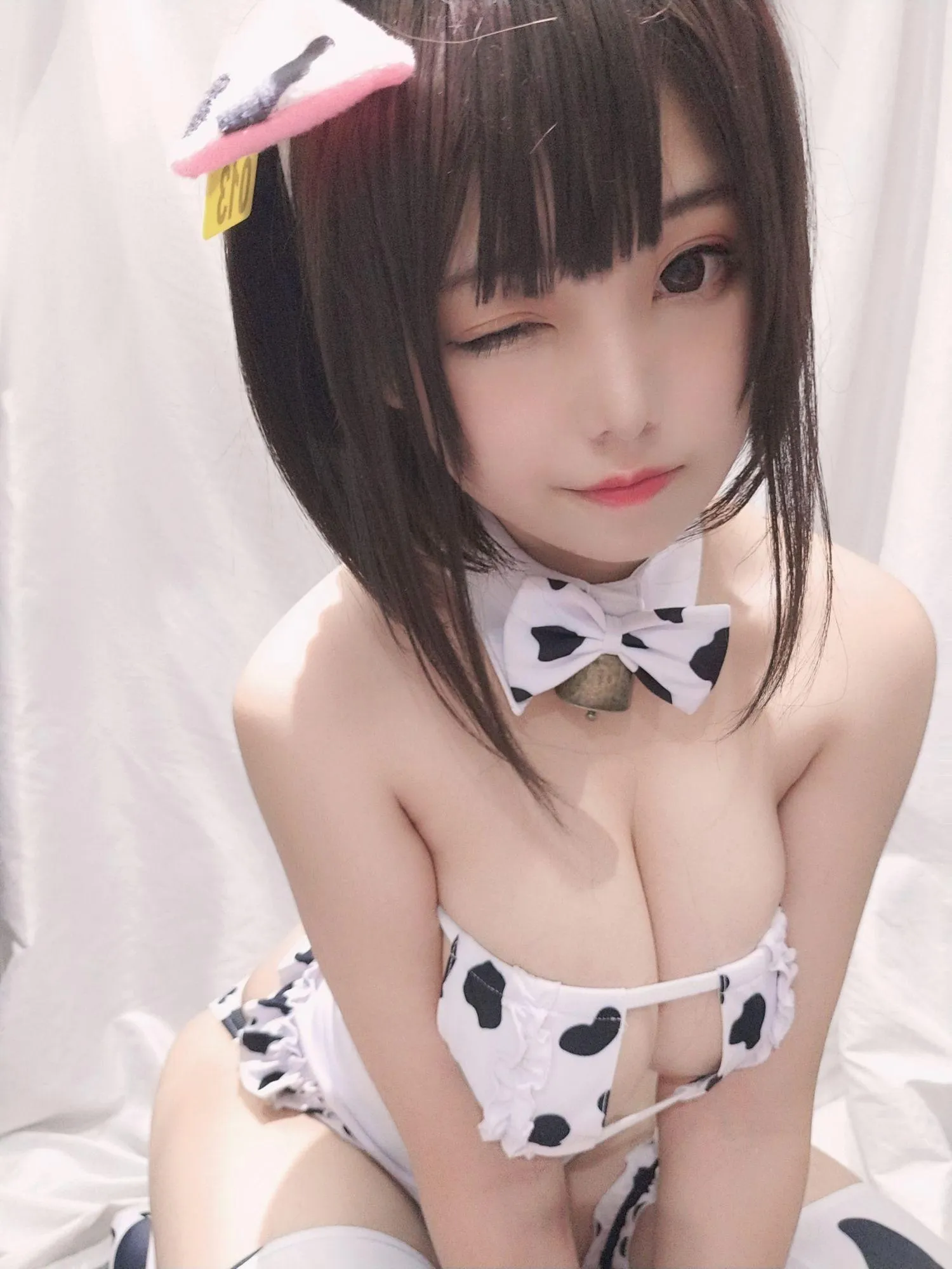 蜜汁猫裘 NO.025 小奶牛自拍版女仆 [20P]插图6