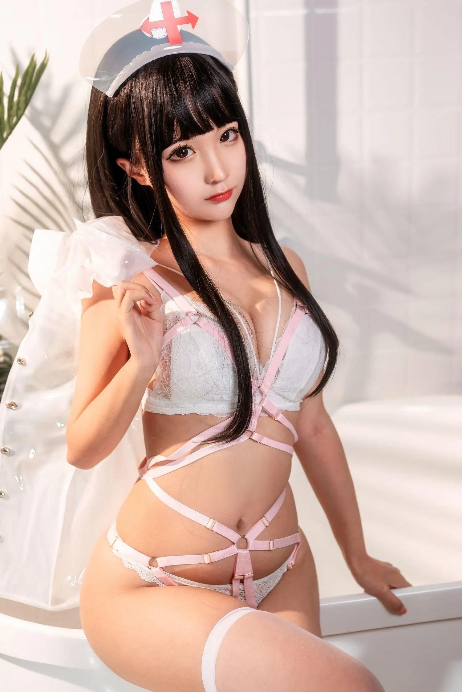 蠢沫沫 NO.113 胶衣护士 白 [40P]插图7