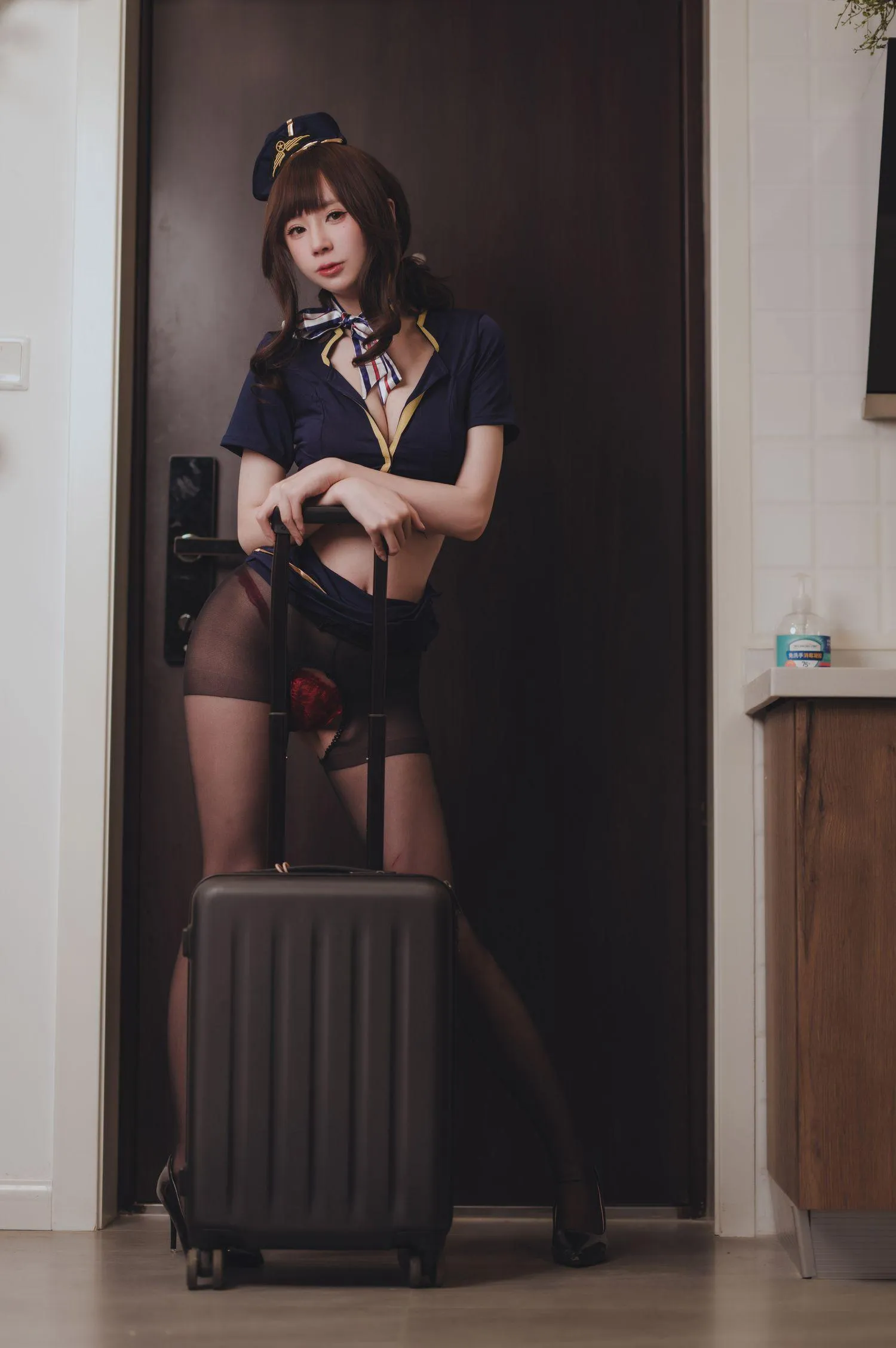 西园寺南歌 – NO.17 空姐-图包 [52P]插图1
