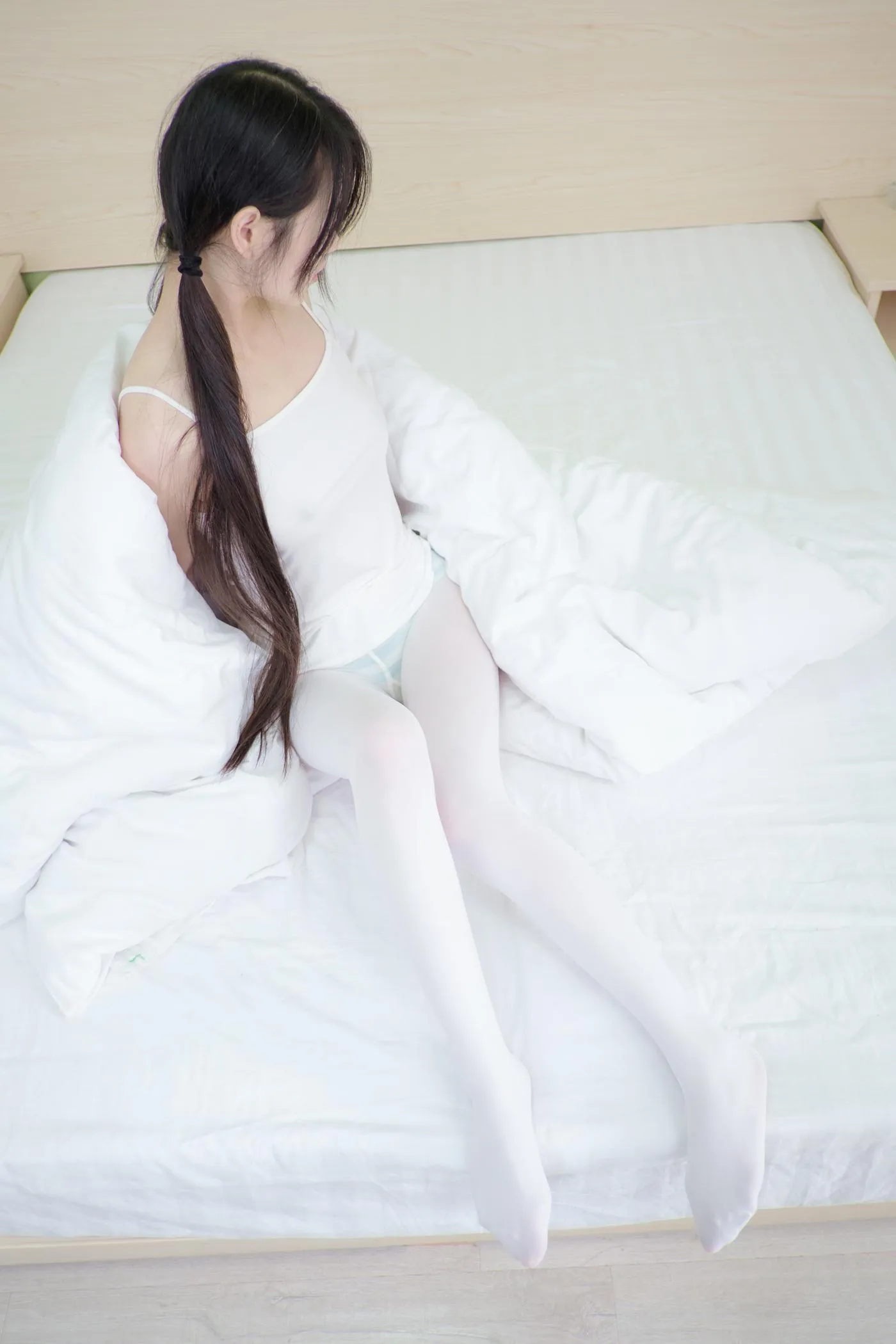 西尔酱 – NO.01 白色吊衫 [30P]插图1