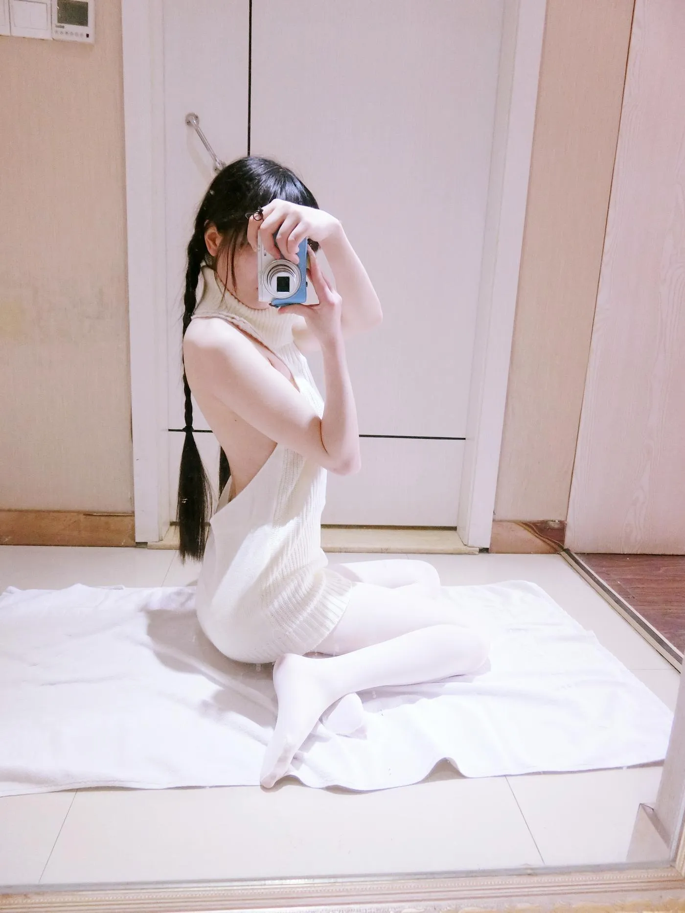 西尔酱 – NO.19 露背毛衣 [77P]插图3
