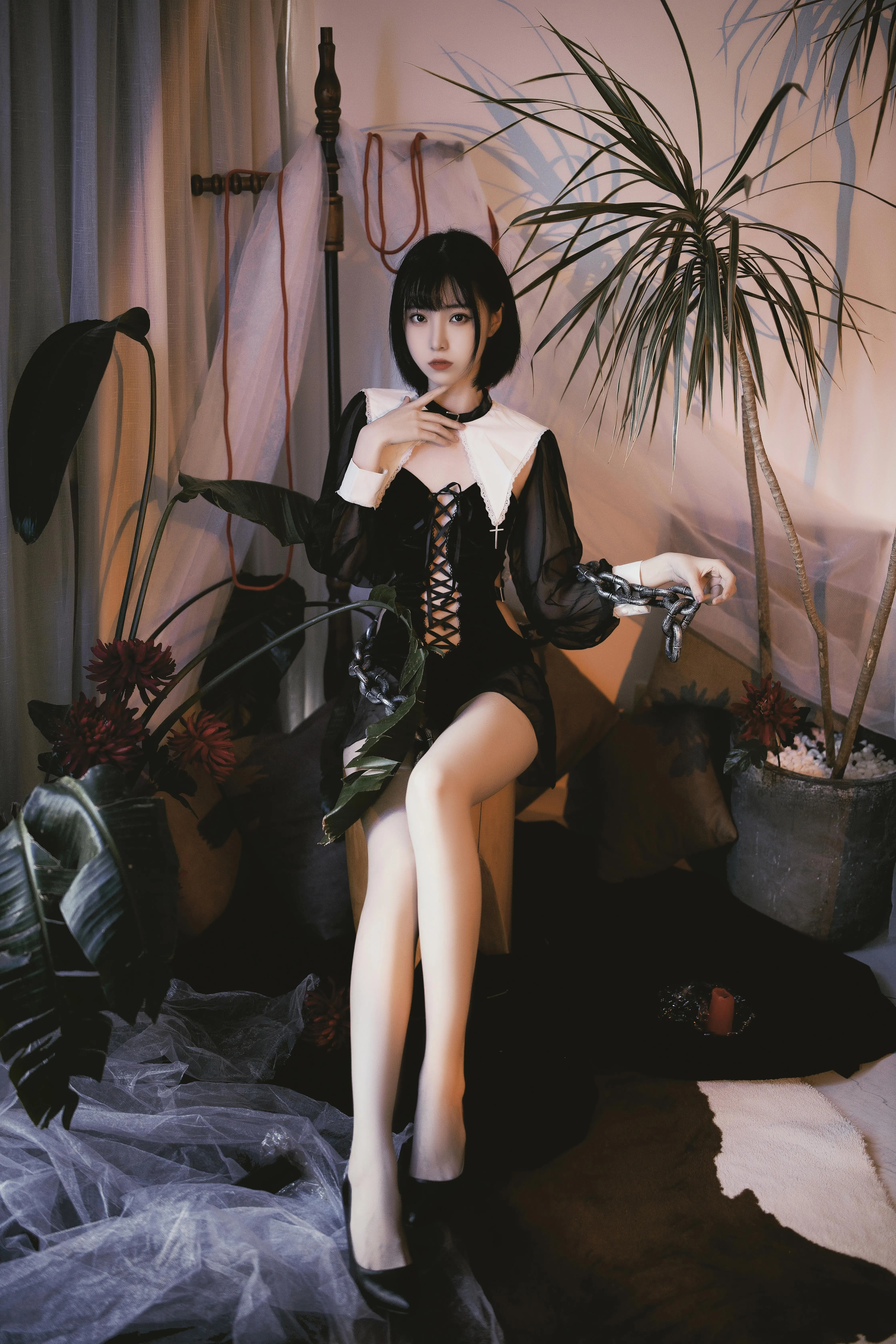 许岚LAN – NO.12 修女创作 红与黑 [37P]插图1