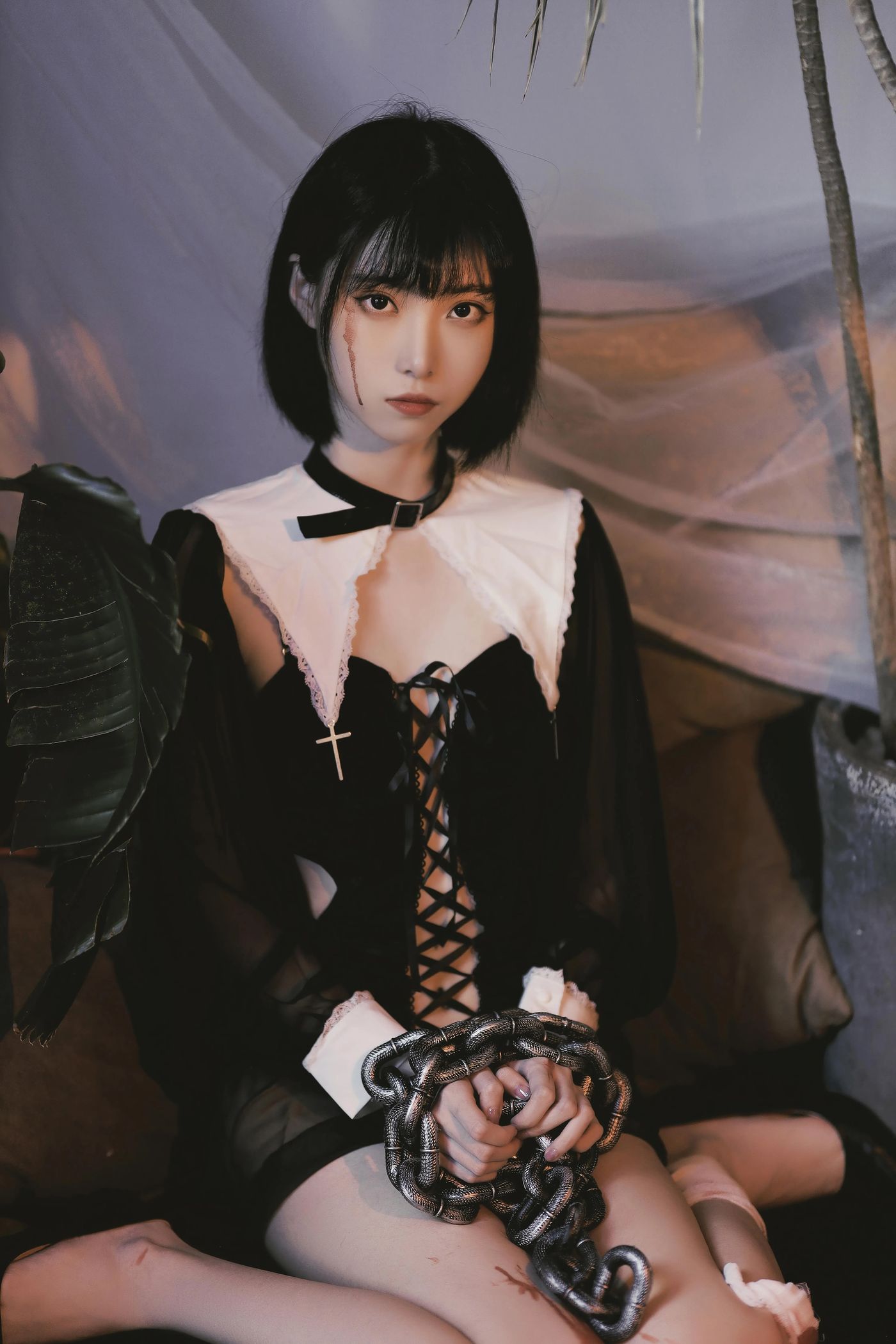 许岚LAN – NO.12 修女创作 红与黑 [37P]插图5