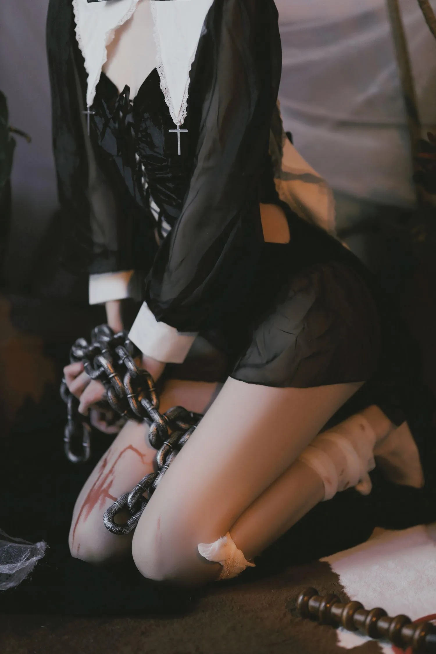 许岚LAN – NO.12 修女创作 红与黑 [37P]插图1