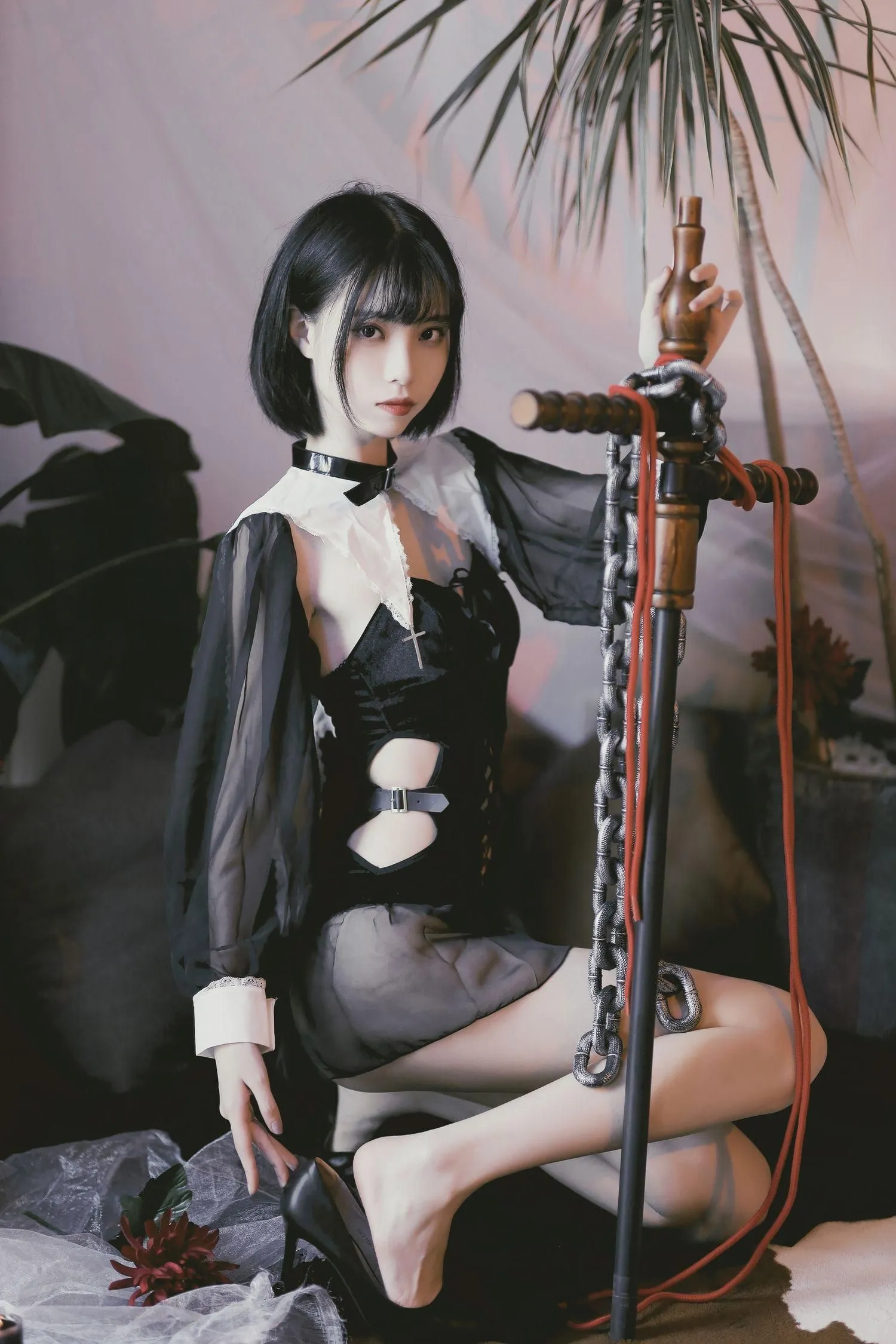 许岚LAN – NO.12 修女创作 红与黑 [37P]插图5