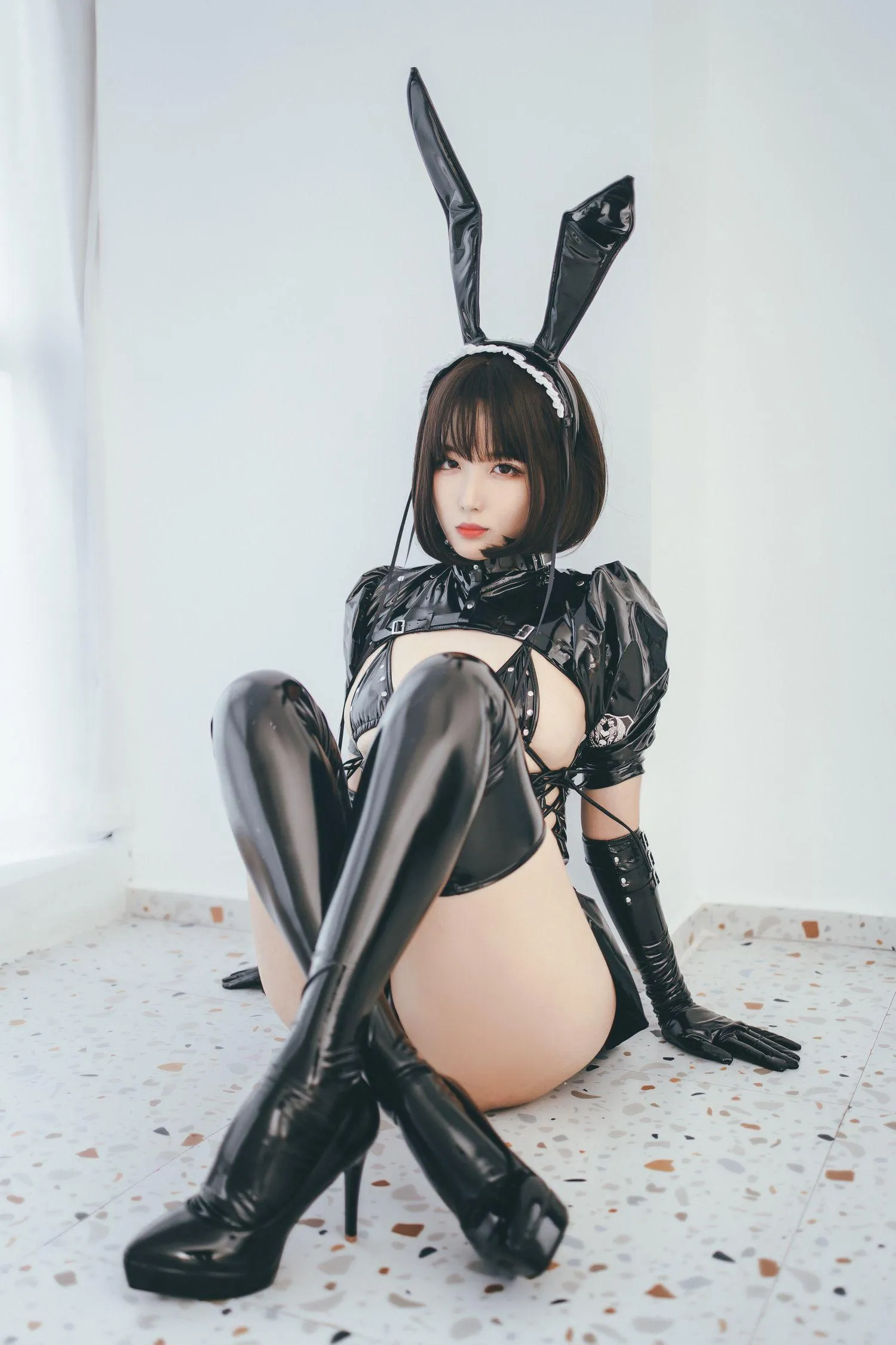 轩萧学姐 – NO.01 兔女郎女仆 [52P]插图2