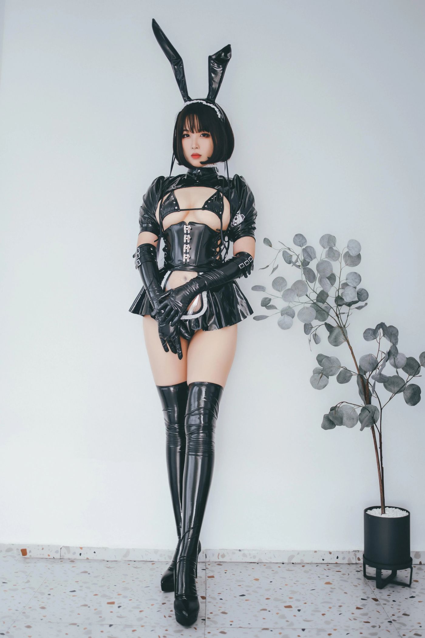 轩萧学姐 – NO.01 兔女郎女仆 [52P]插图1