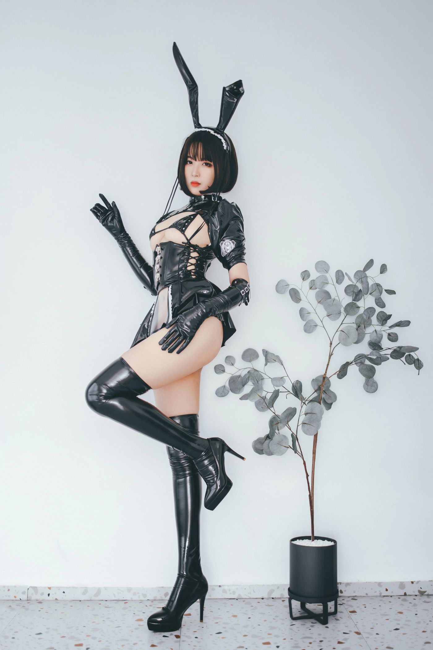 轩萧学姐 – NO.01 兔女郎女仆 [52P]插图2