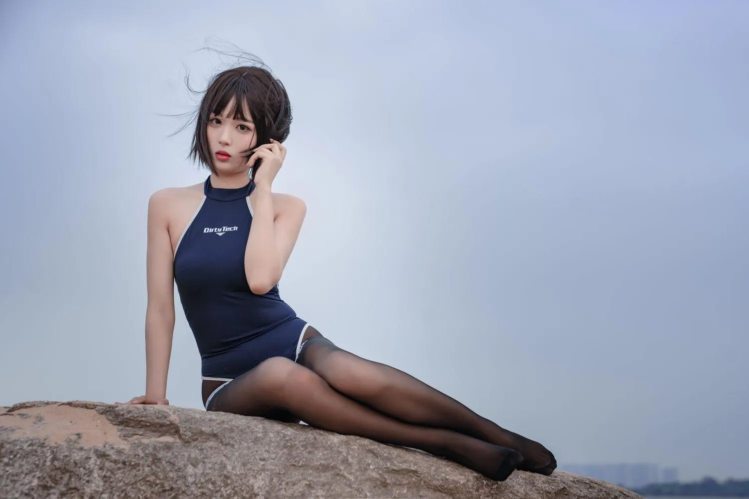 轩萧学姐 – NO.17 沙滩竞泳 [45P]插图1