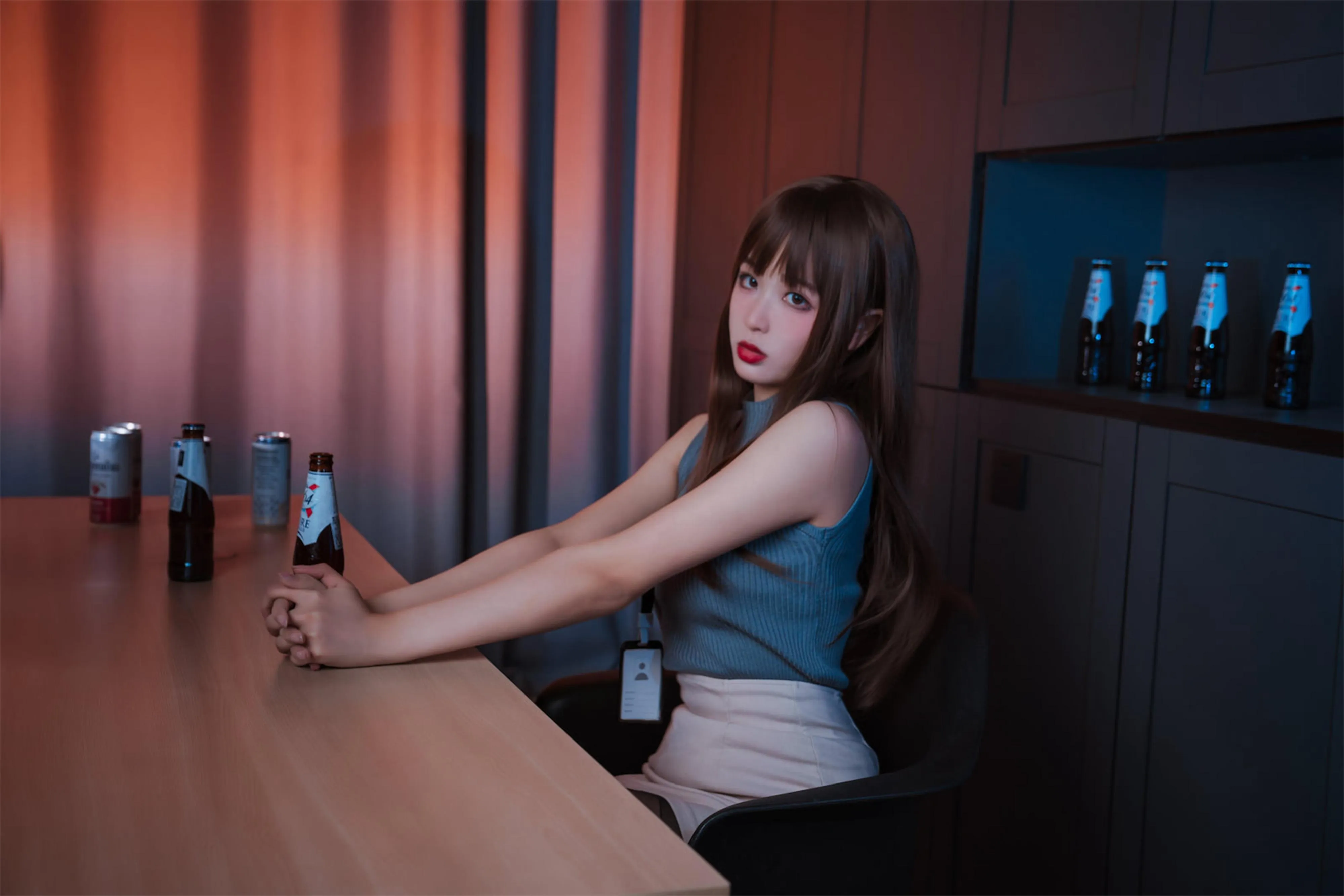 轩萧学姐 – NO.21 微醺喝醉了ol [57P]插图2