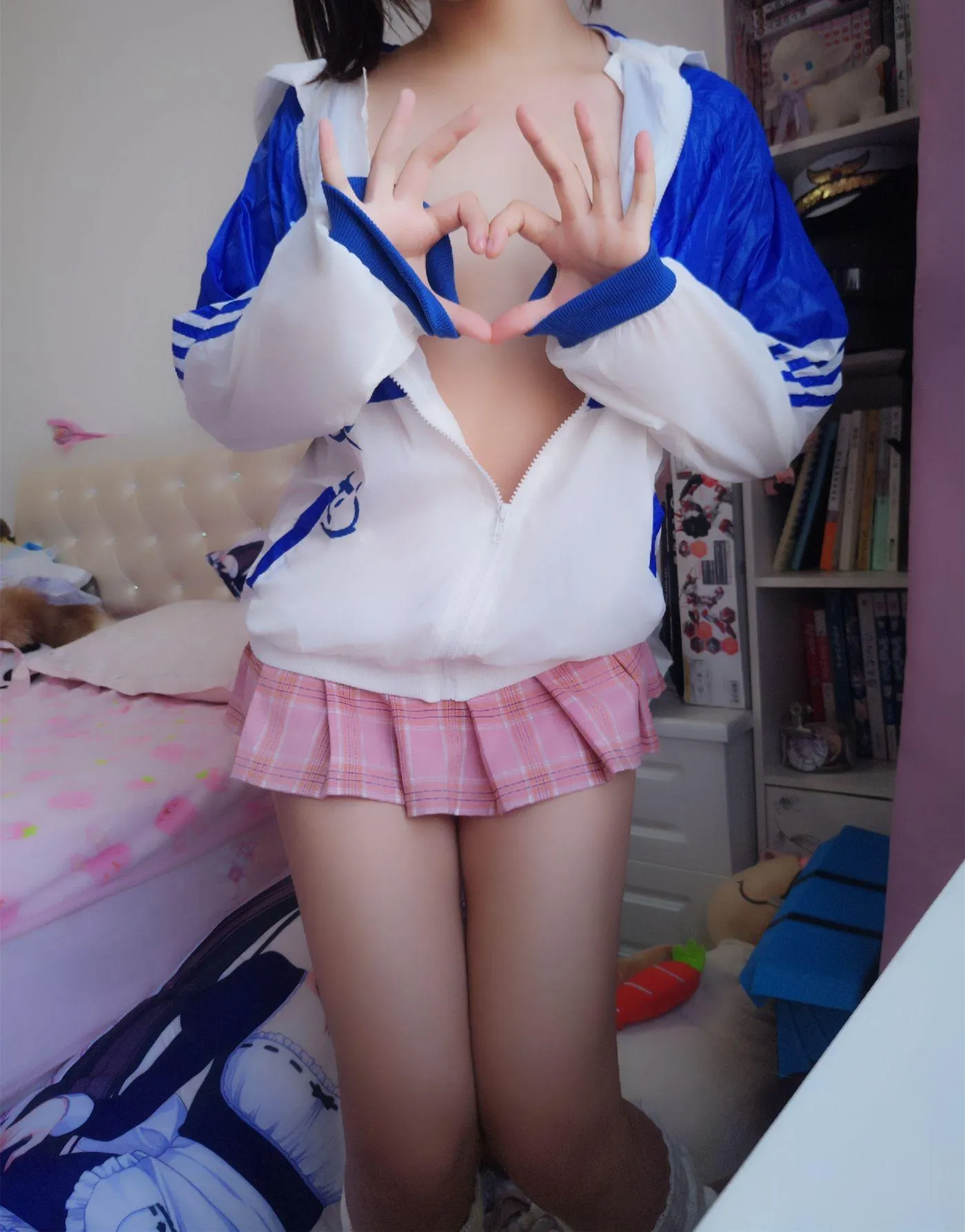 摇摇乐yoyo – NO.16 2018.08月福利 [117P]插图2