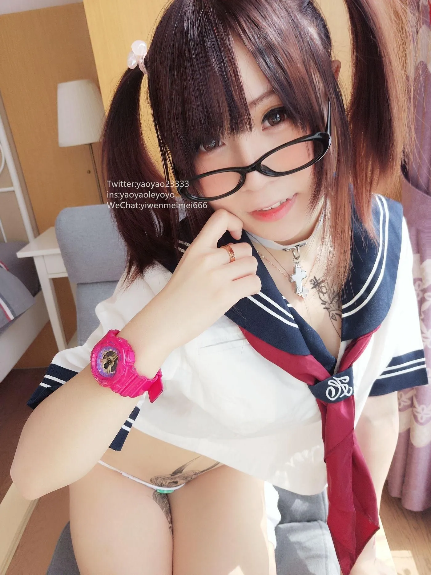 摇摇乐yoyo – NO.22 2019.04月福利-水手服 [63P]插图1