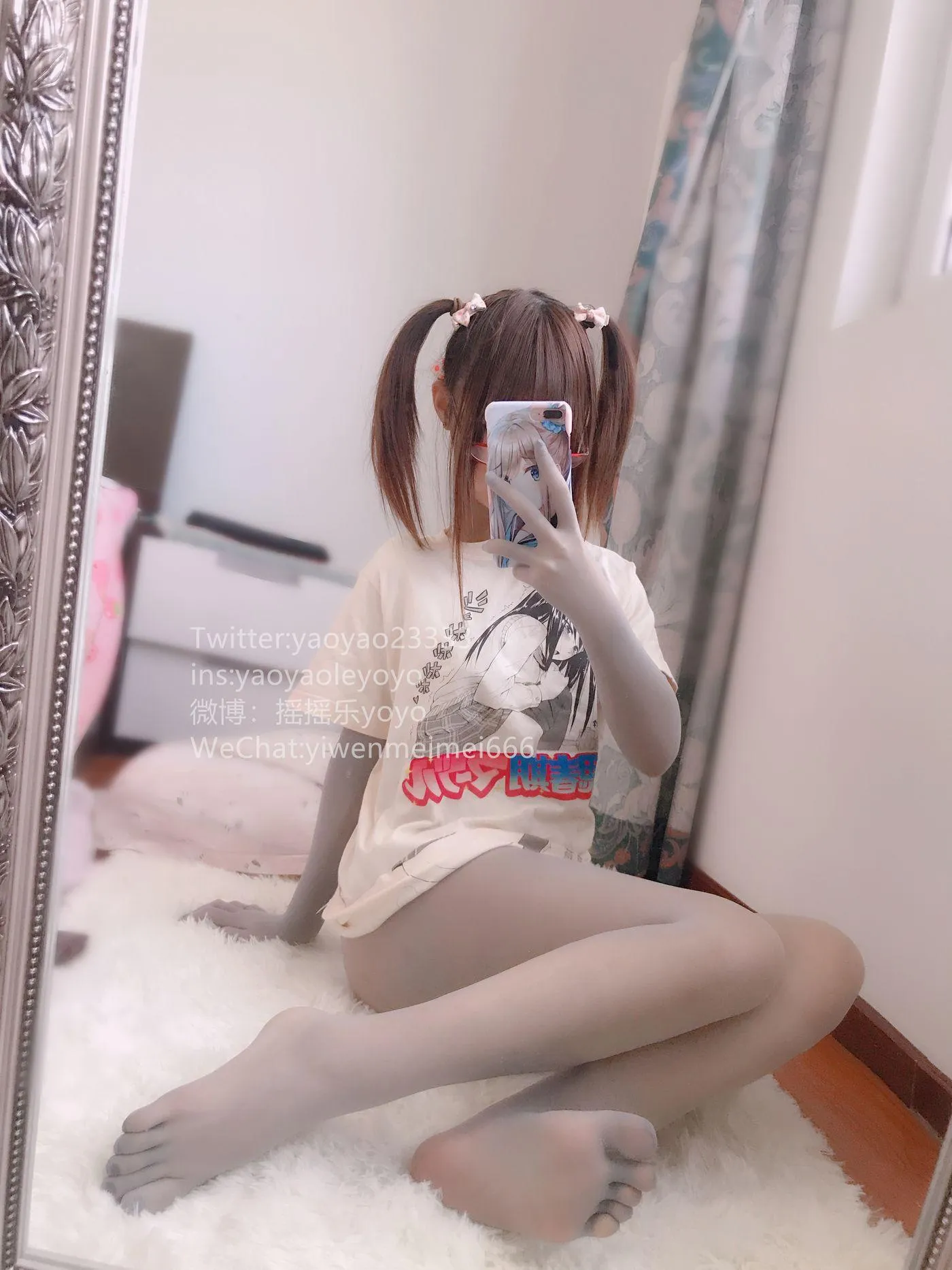 摇摇乐yoyo – NO.22 2019.04月福利-袜-灰白黑五指三色2 [22P]插图6
