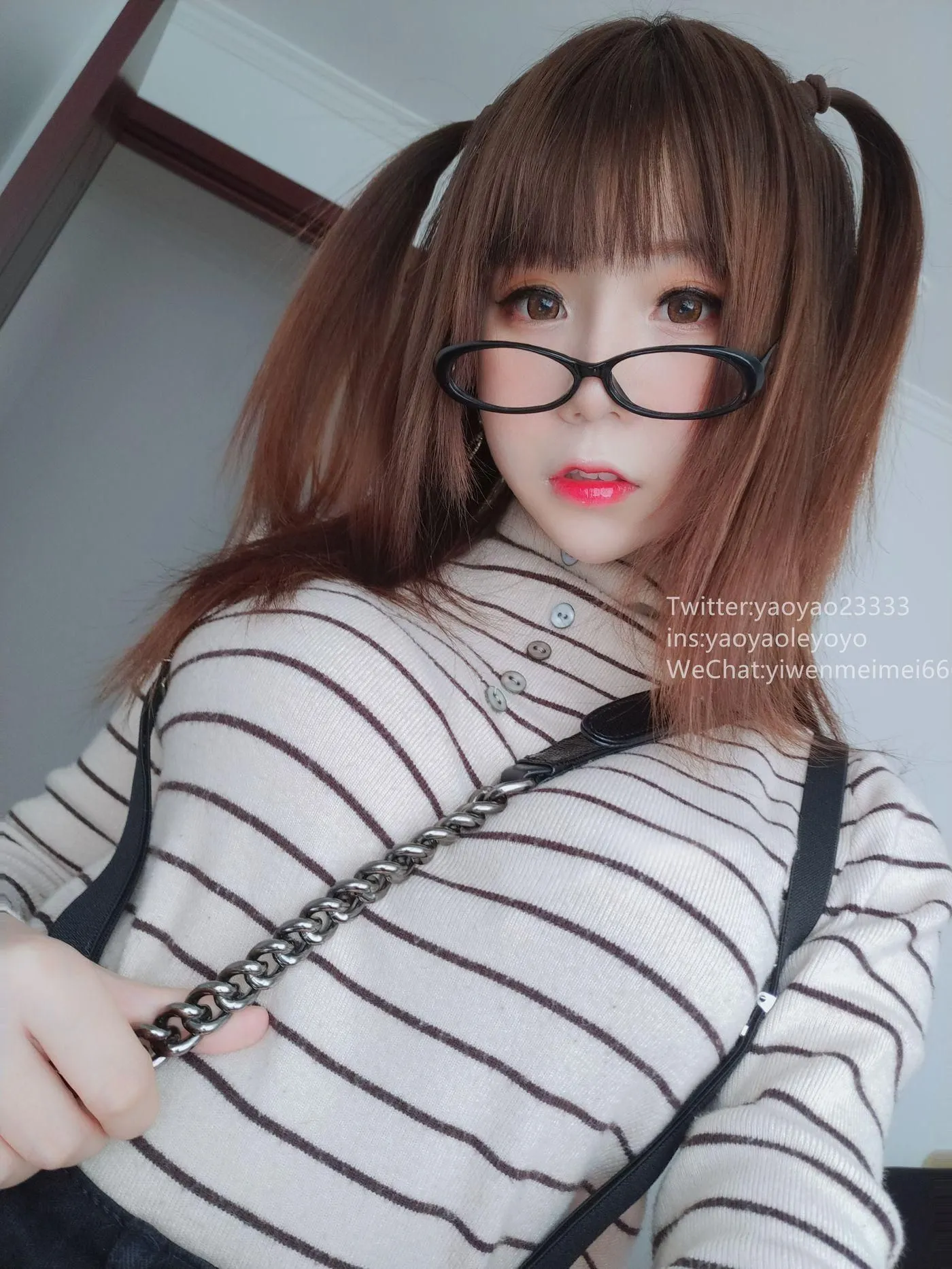 摇摇乐yoyo – NO.22 2019.04月福利-黑S [32P]插图7