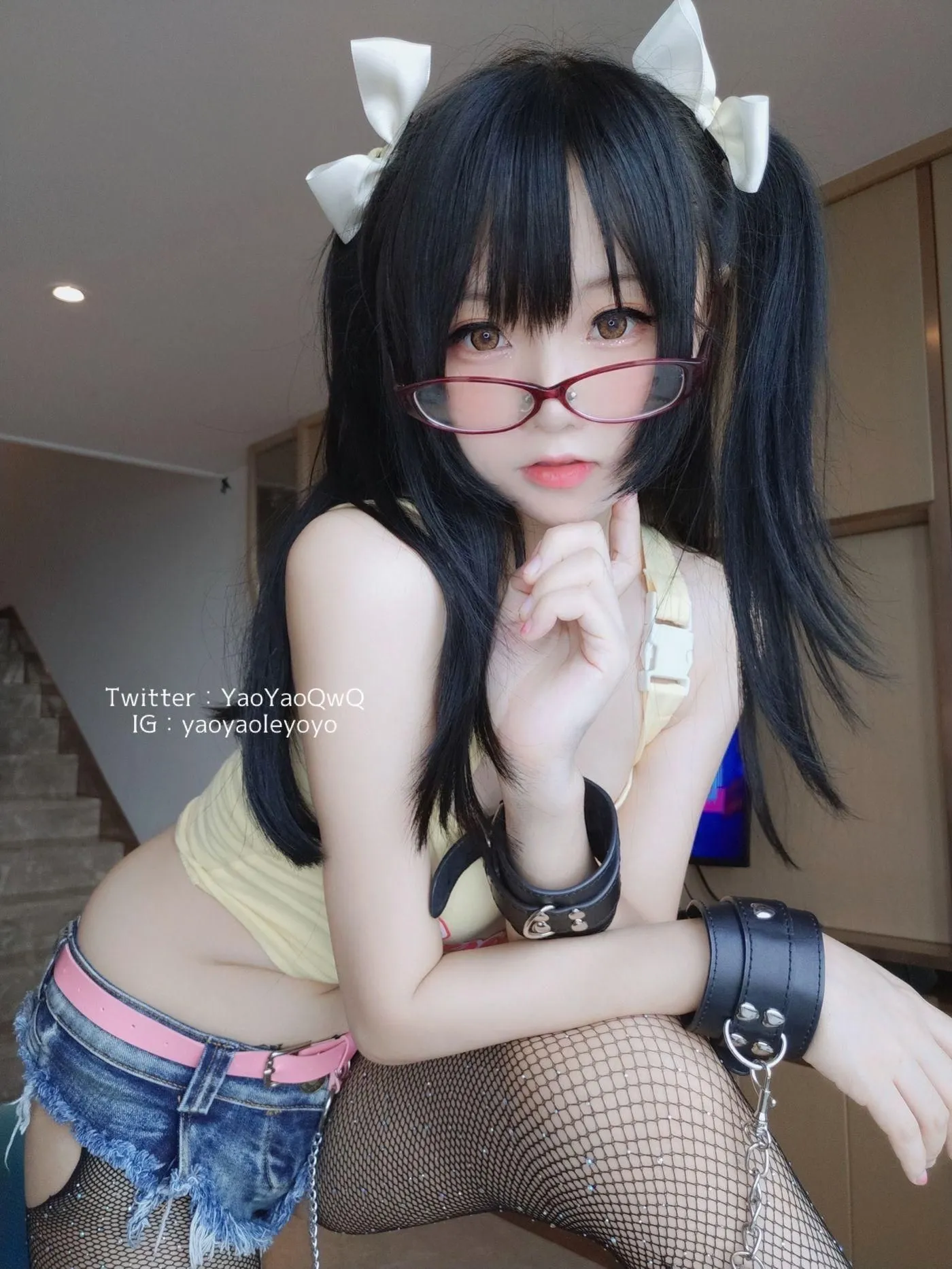 摇摇乐yoyo – NO.32 fantia 8月会员合集-11 まず自分撮りを見る…… (2021-8.23) [25P]插图7