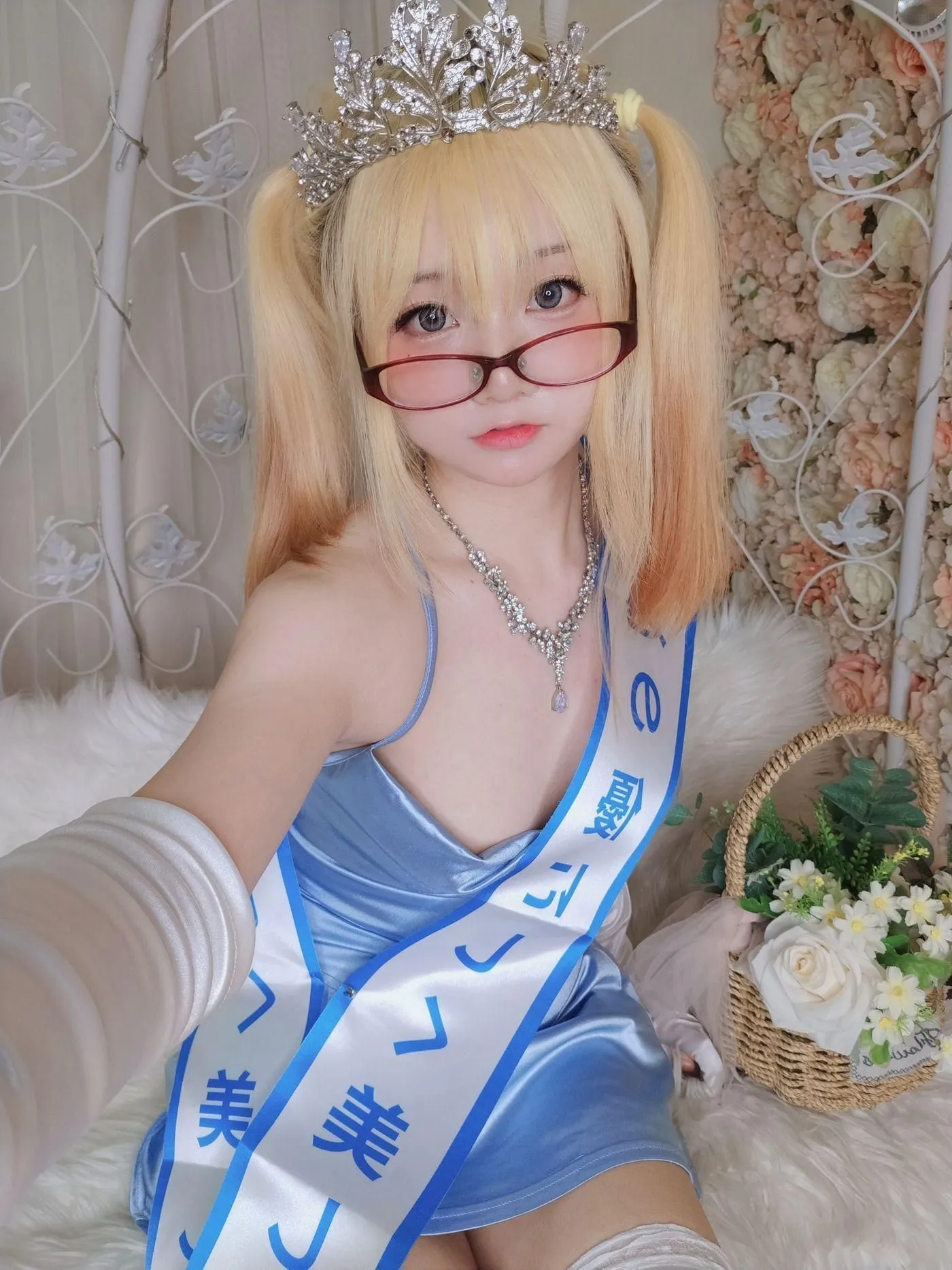 摇摇乐yoyo – NO.36 Fantia2022年01月-03月部分合集-2022-02-19  キラキラした色 [134P]插图1