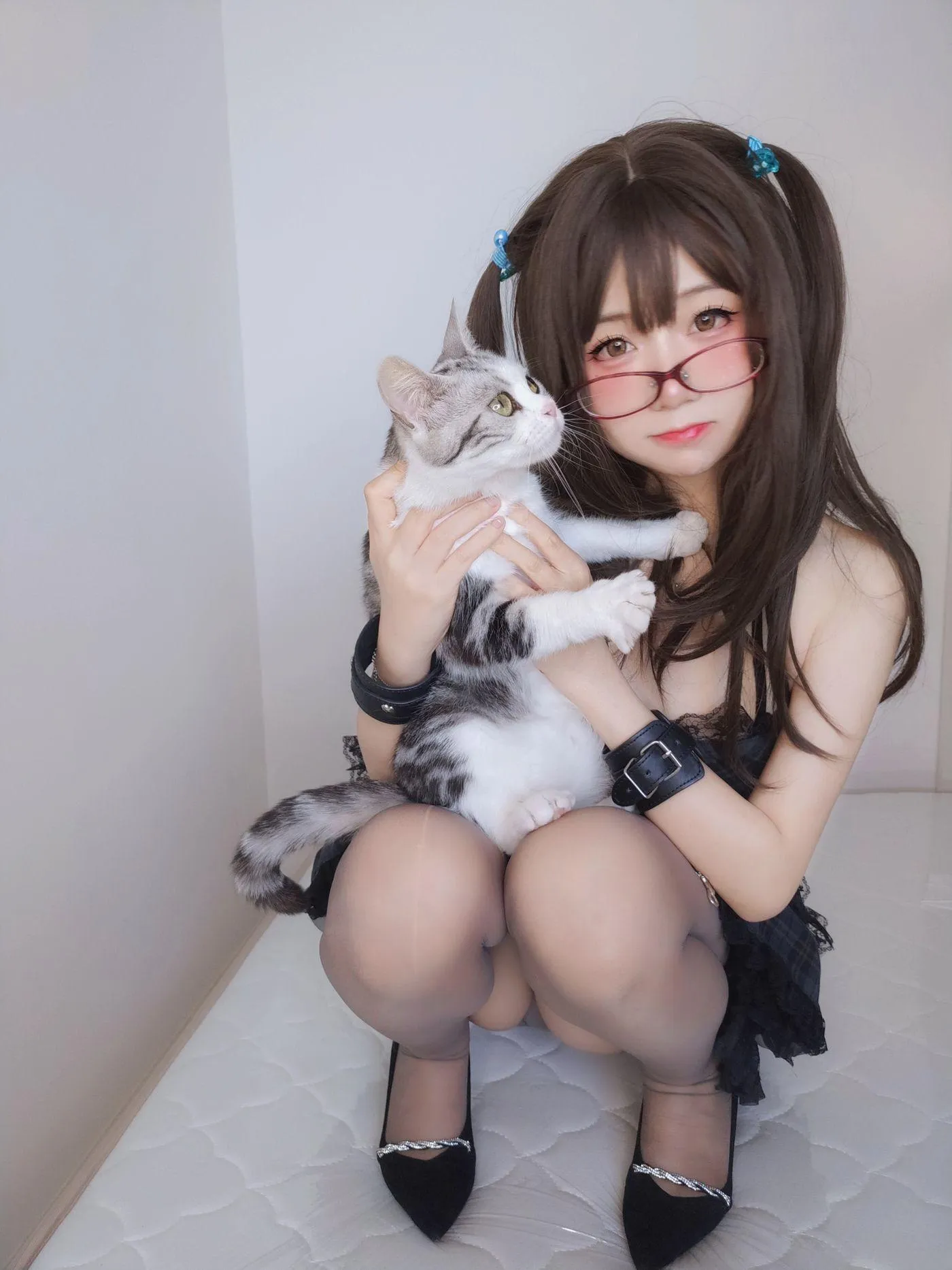 摇摇乐yoyo – NO.37 Fantia2022年04月-06月部分合集-2022-05-01 黒いスカート① – 2022-05-15 黒いスカート⑩-2022-05-02 黒いスカート② [15P]插图