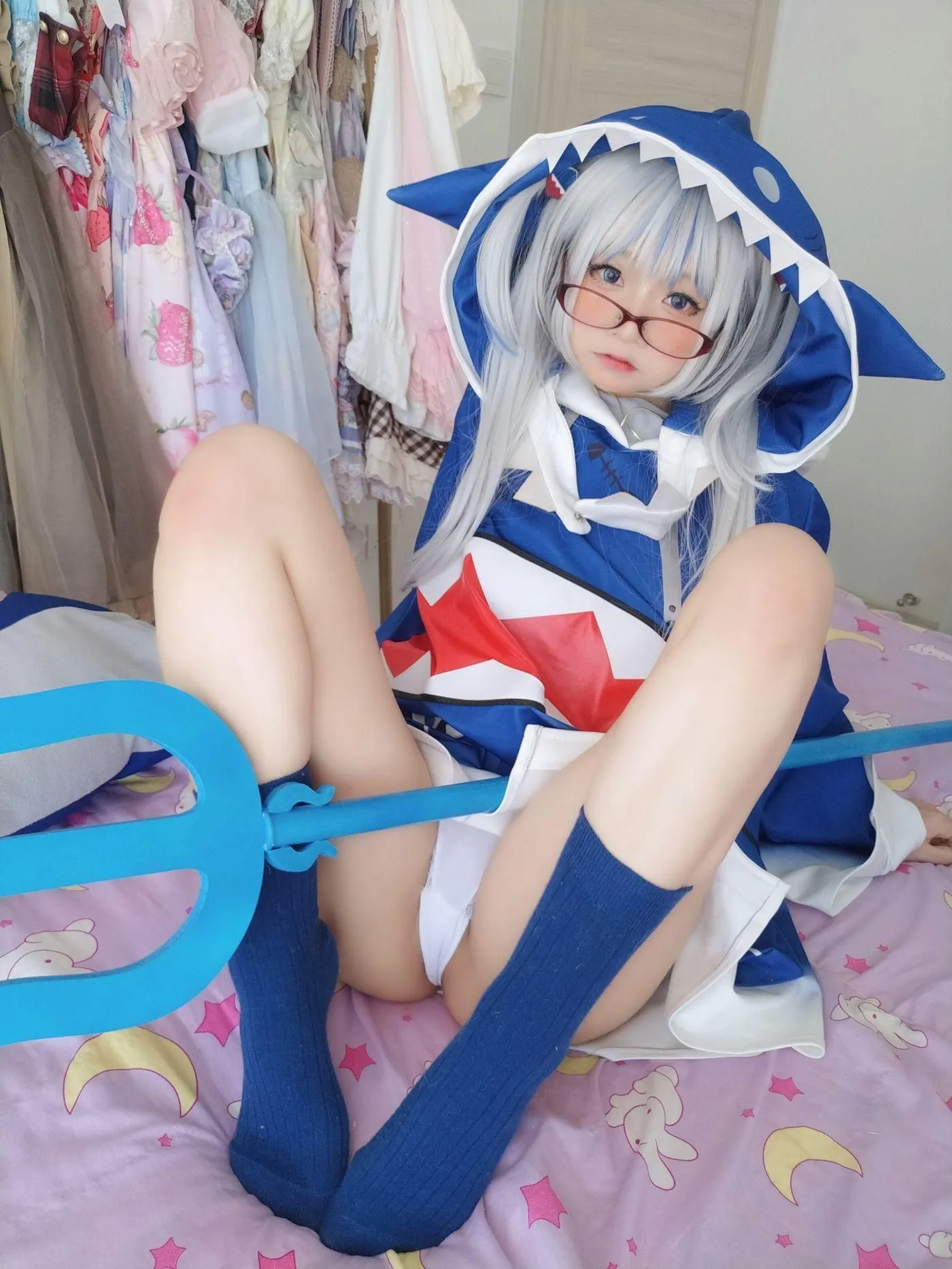 摇摇乐yoyo – NO.37 Fantia2022年04月-06月部分合集-2022-05-17 がうる・ぐら① – 2022-05-30 がうる・ぐら⑩-2022-05-19 がうる・ぐら③ [15P]插图5