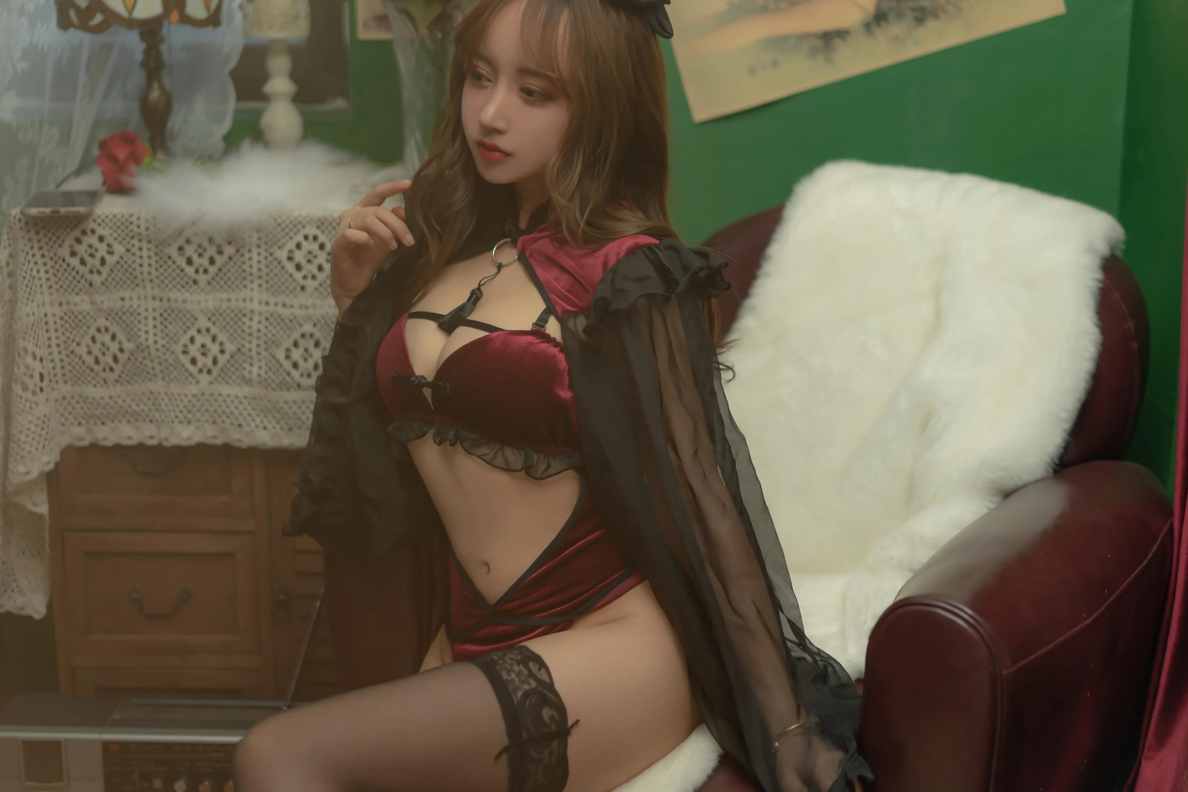 过期米线线喵 – NO.100 红丝绒旗袍 [53P]插图3