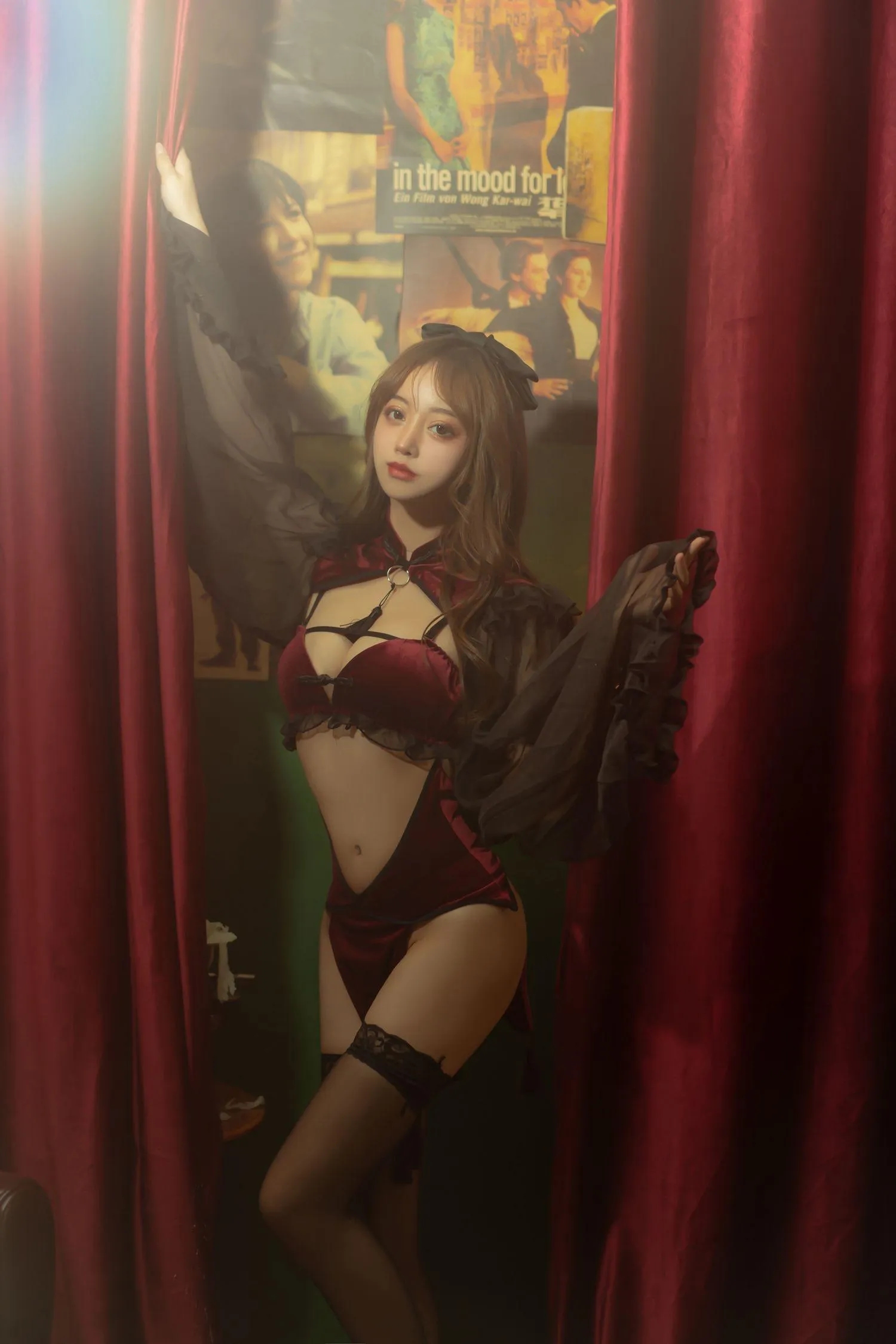 过期米线线喵 – NO.100 红丝绒旗袍 [53P]插图9