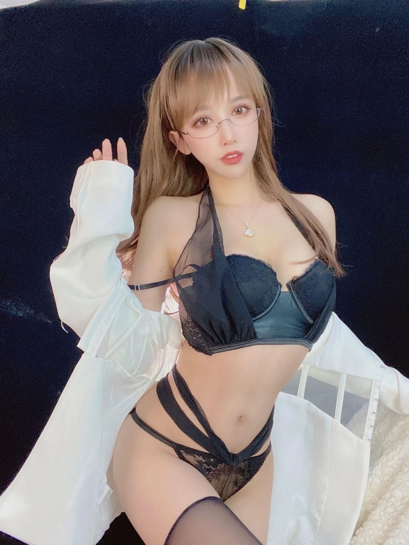 过期米线线喵 – NO.112 朱砂痣 [30P]插图