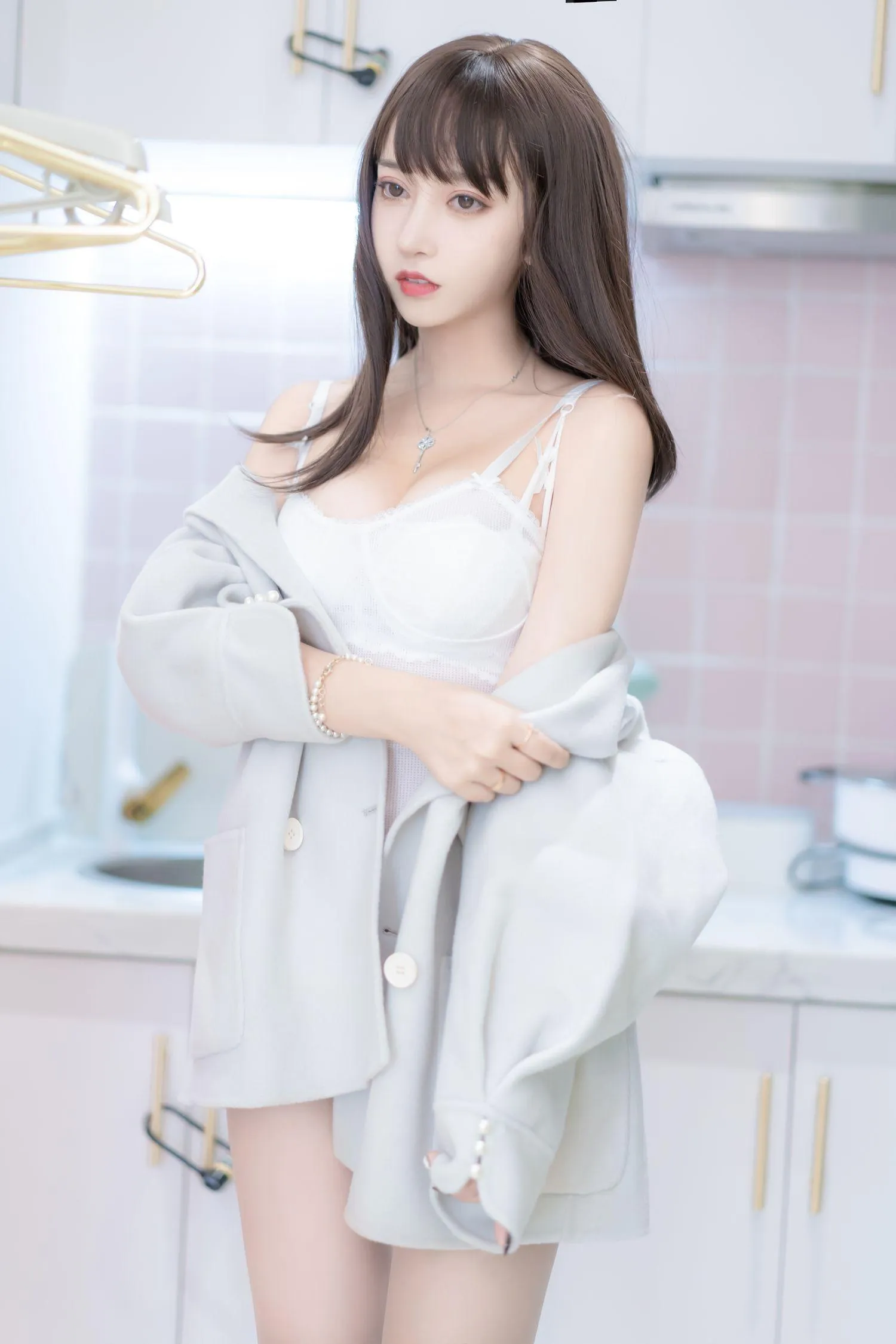 过期米线线喵 – NO.115 大姐姐 [87P]插图