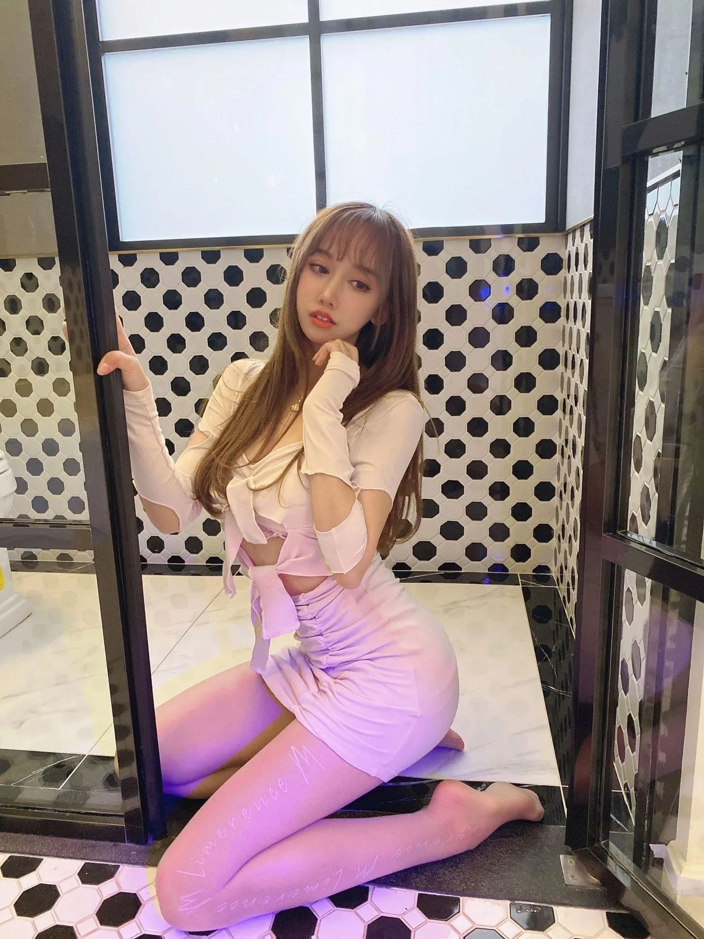 过期米线线喵 – NO.120 丝袜合集（6套）-5 [14P]插图2