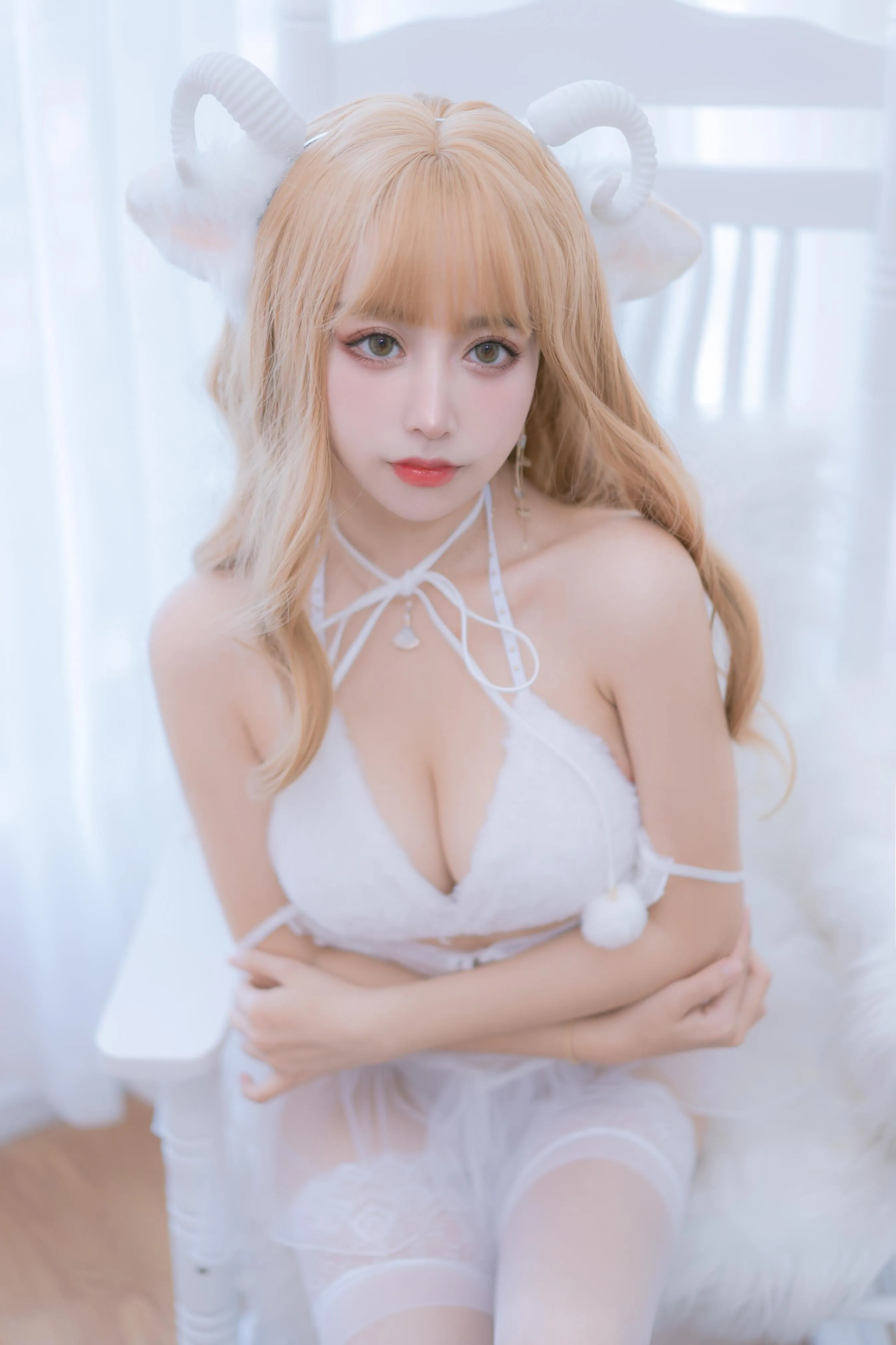 过期米线线喵 – NO.126 小羊咩 [69P]插图