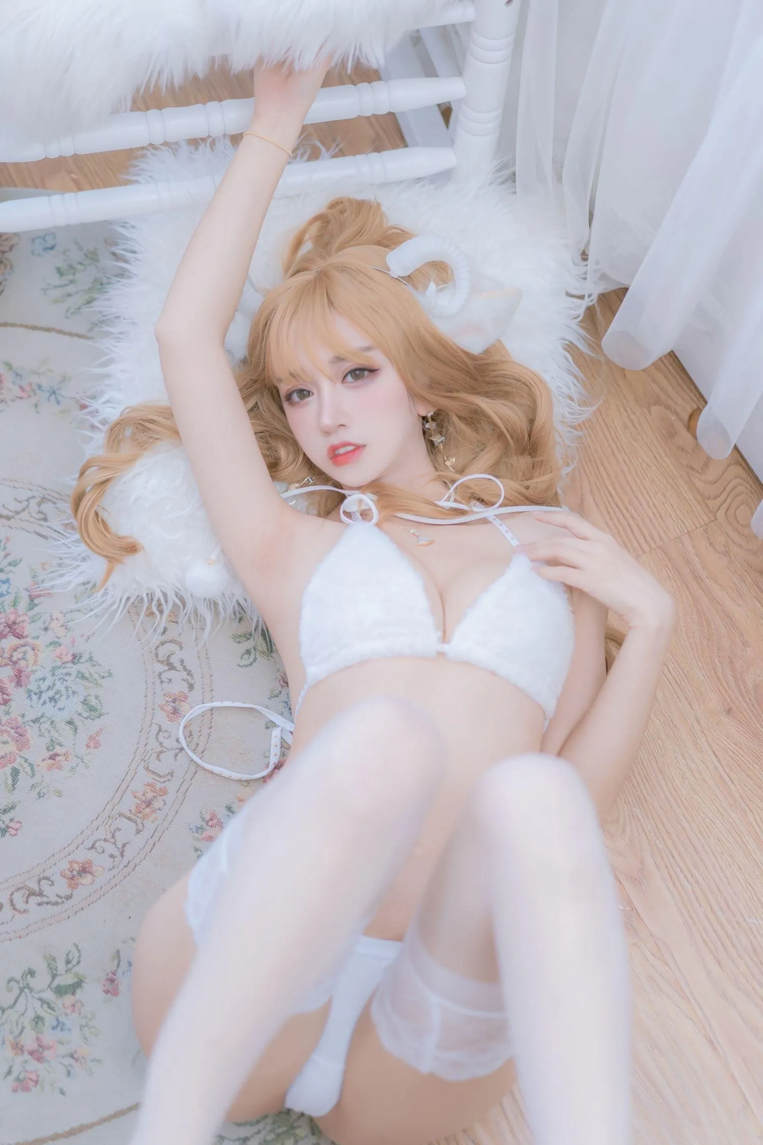 过期米线线喵 – NO.126 小羊咩 [69P]插图1