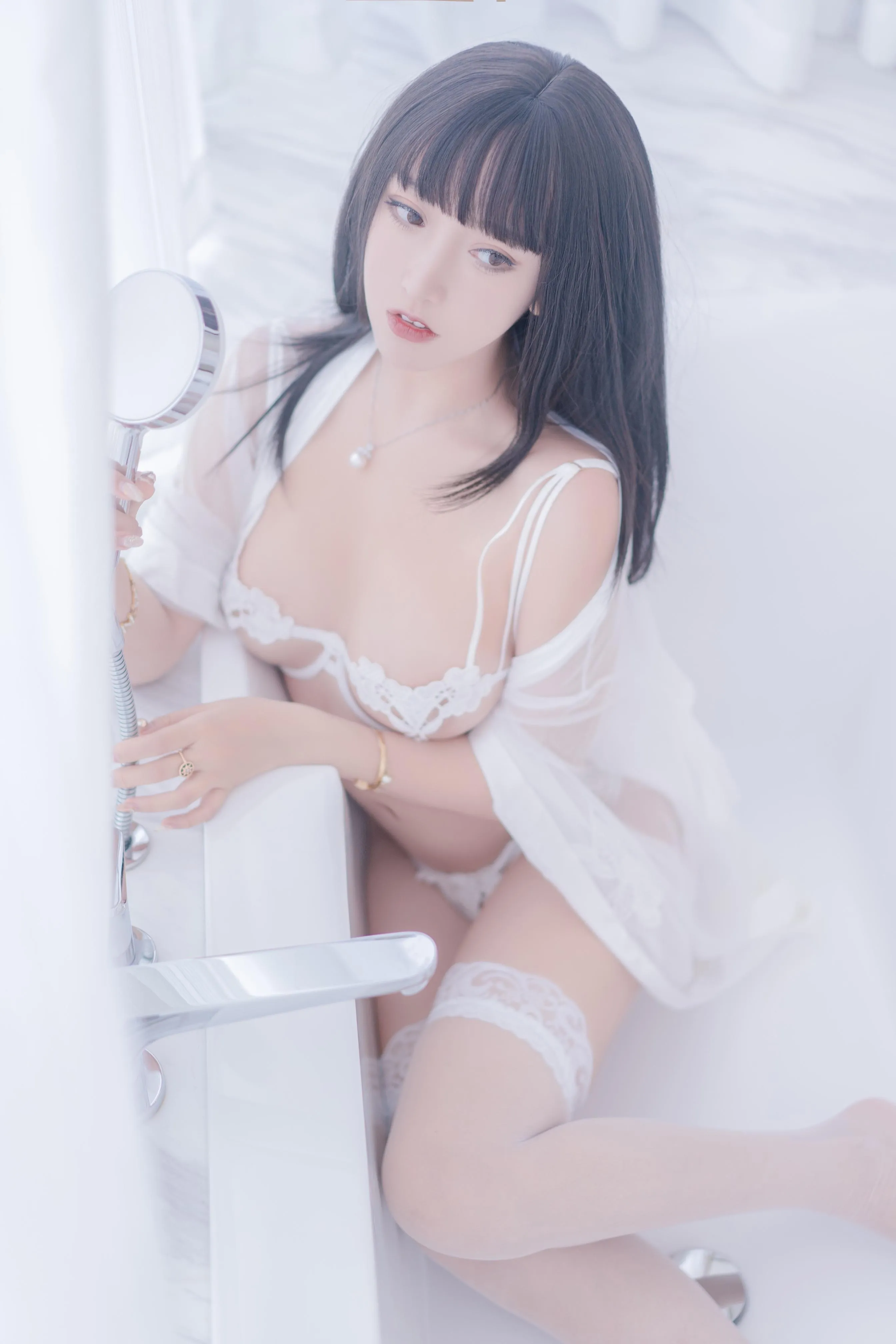 过期米线线喵 – NO.91 镂空内衣 [65P]插图
