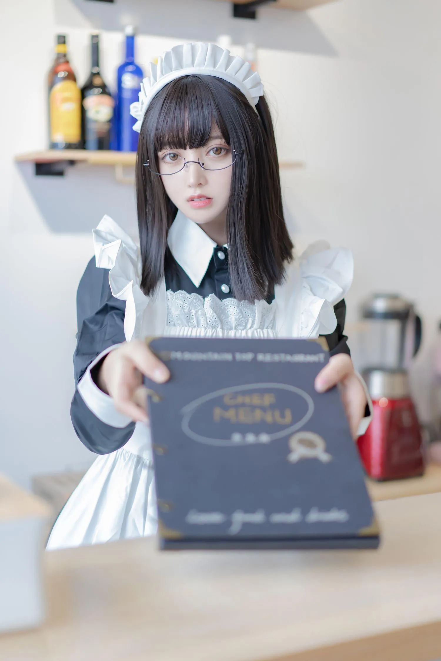 过期米线线喵 – NO.99 女仆长 [28P]插图1