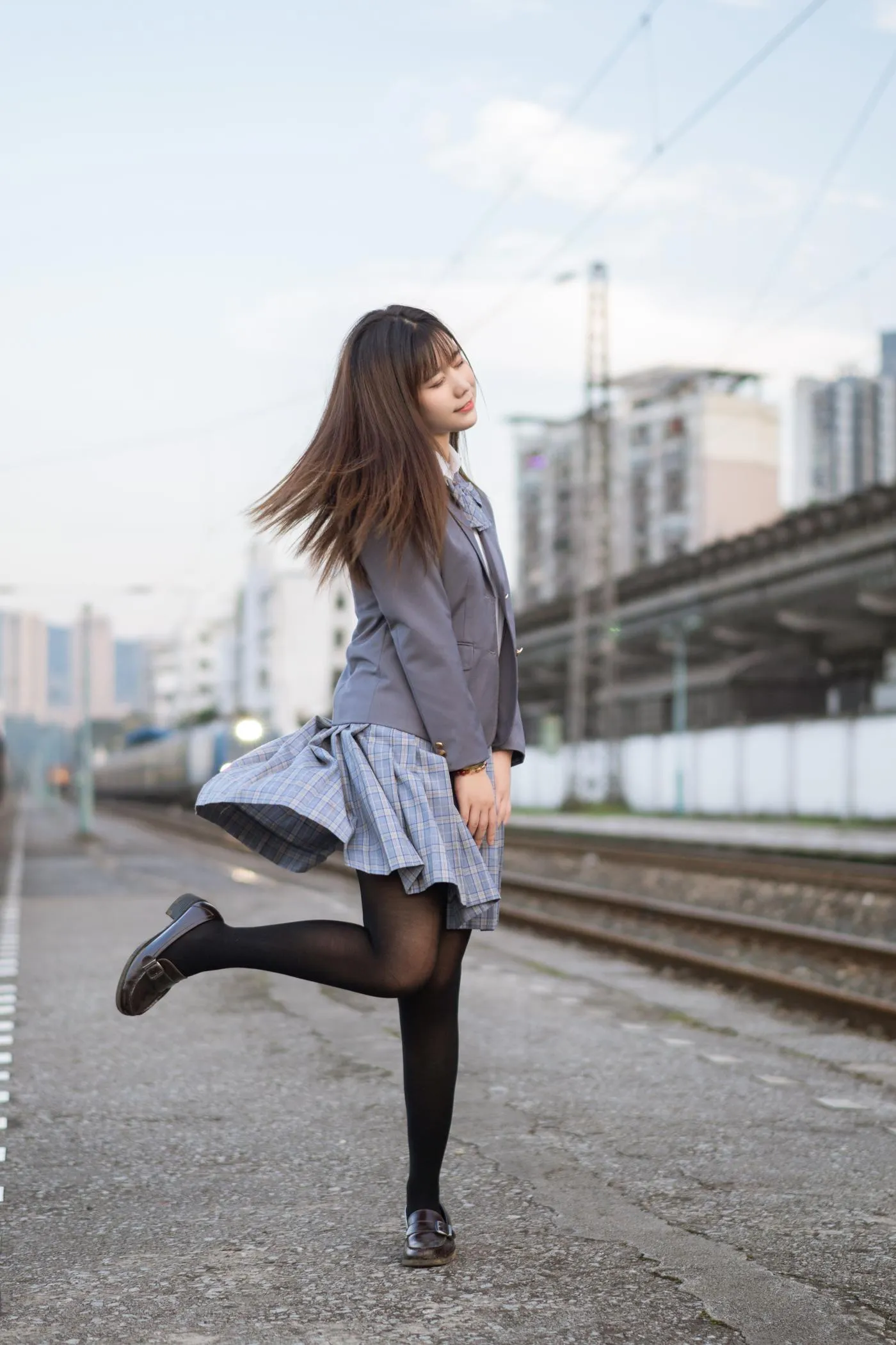镜酱 – NO.09 私奔 制服 [30P]插图5