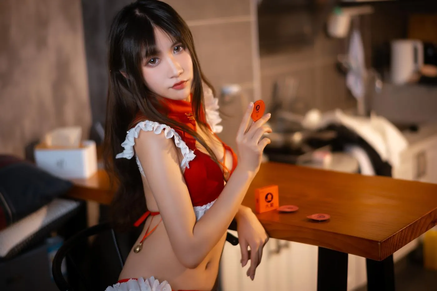 阮邑_Fairy – NO.10 大象 红色 [30P]插图7