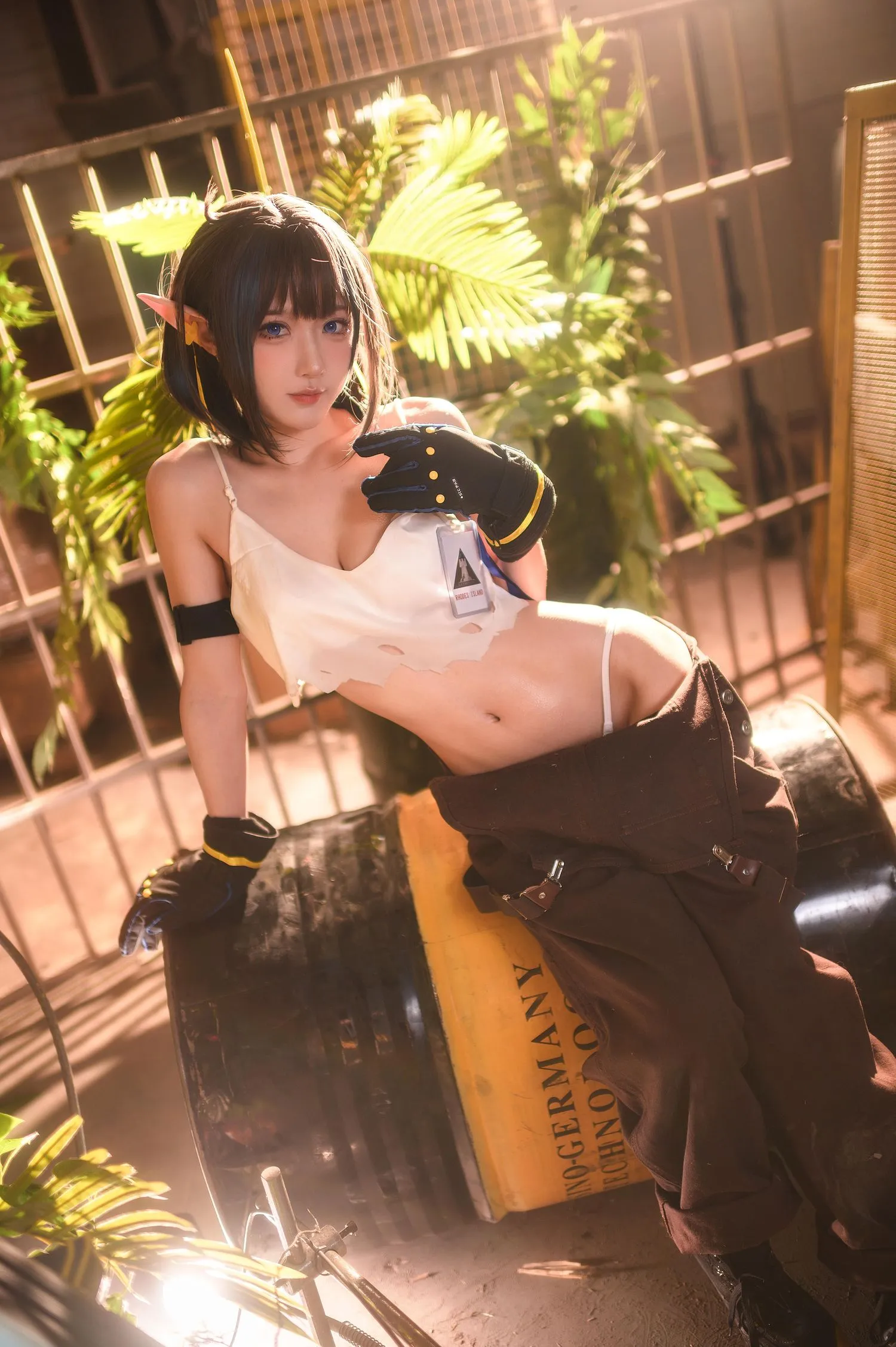 阿包也是兔娘 – NO.51 06月舰长《明日方舟 森蚺》 [33P]插图